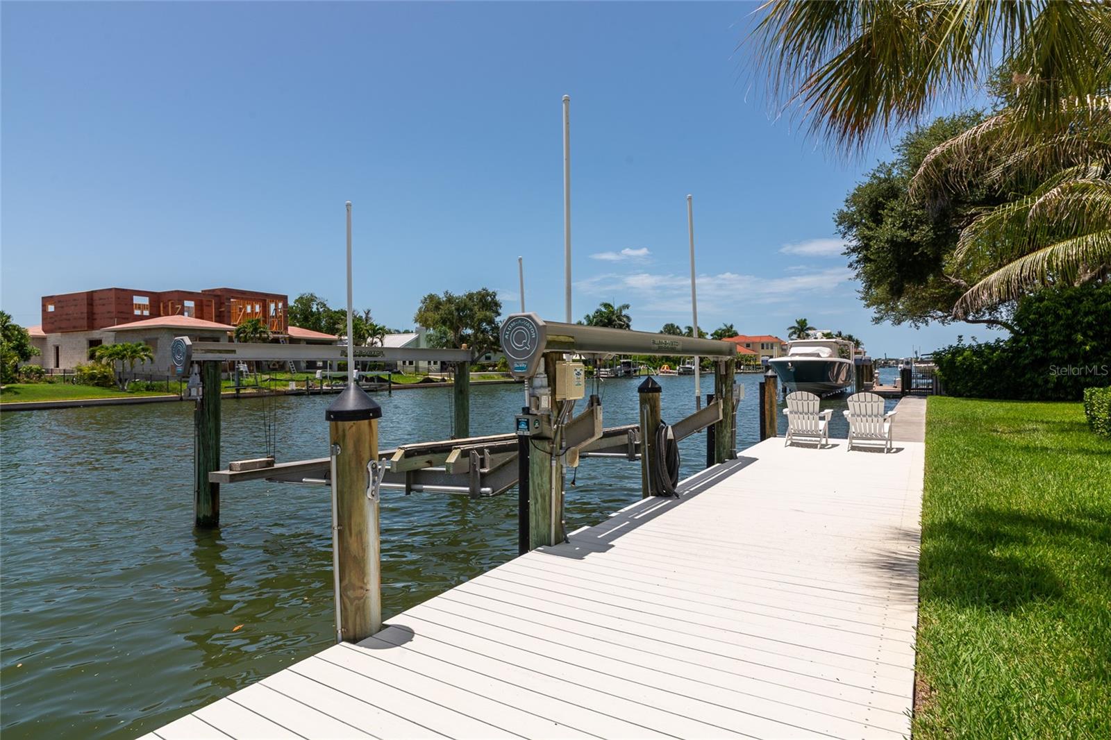 SOUTHPOINTE SHORES - Residential