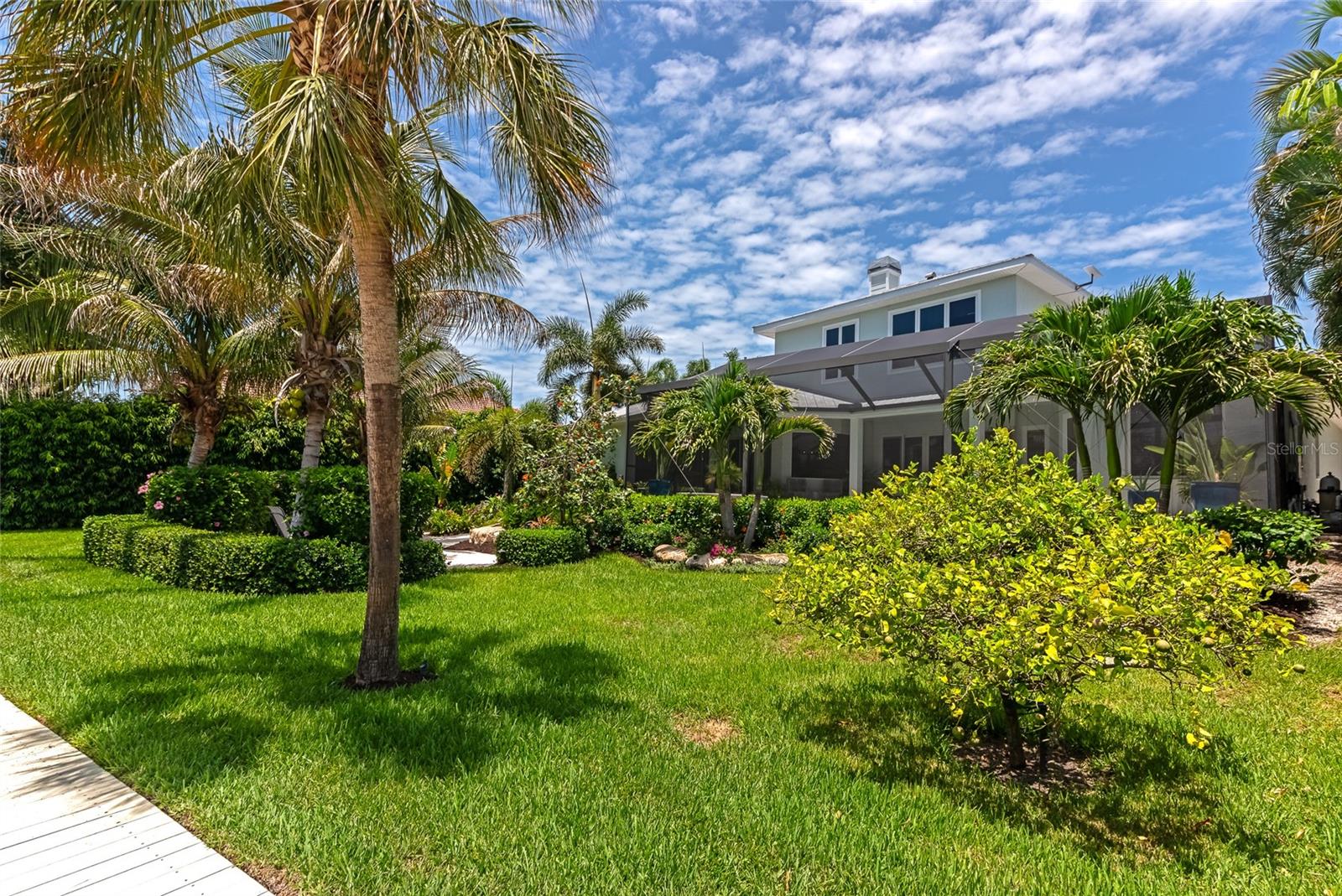 SOUTHPOINTE SHORES - Residential