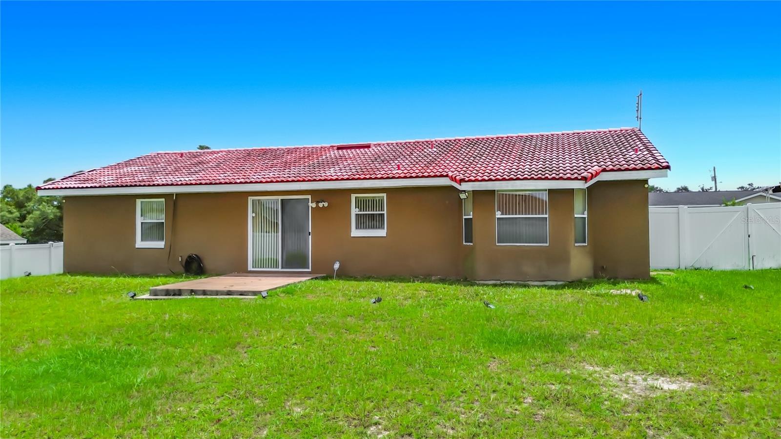 MARION OAKS UN 01 - Residential
