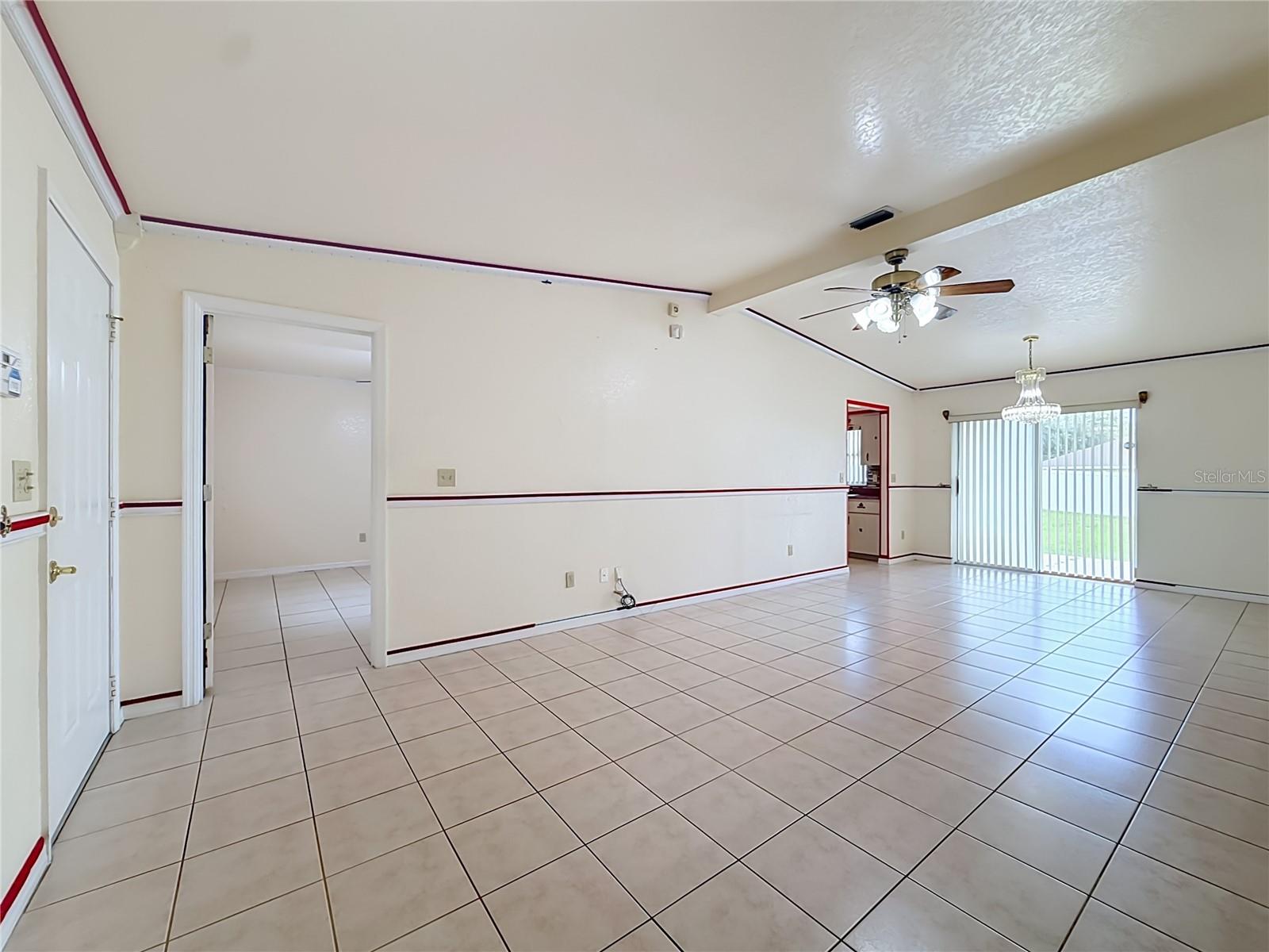 MARION OAKS UN 01 - Residential