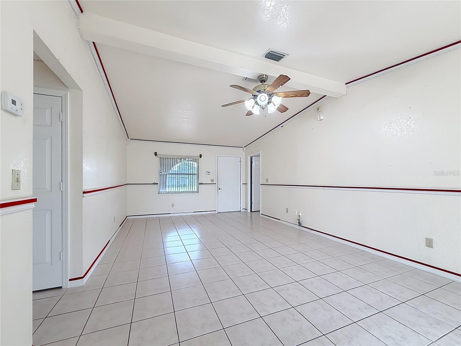 MARION OAKS UN 01 - Residential