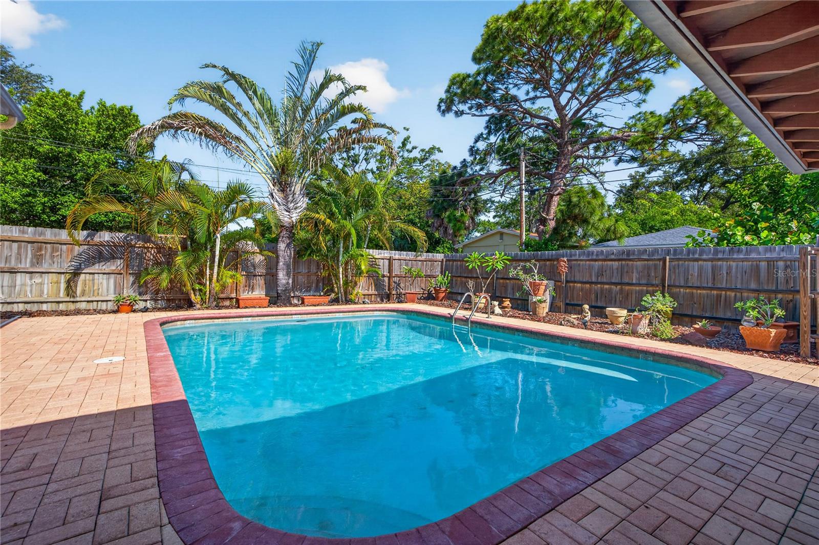 PASADENA ESTATES SEC C - Residential Lease