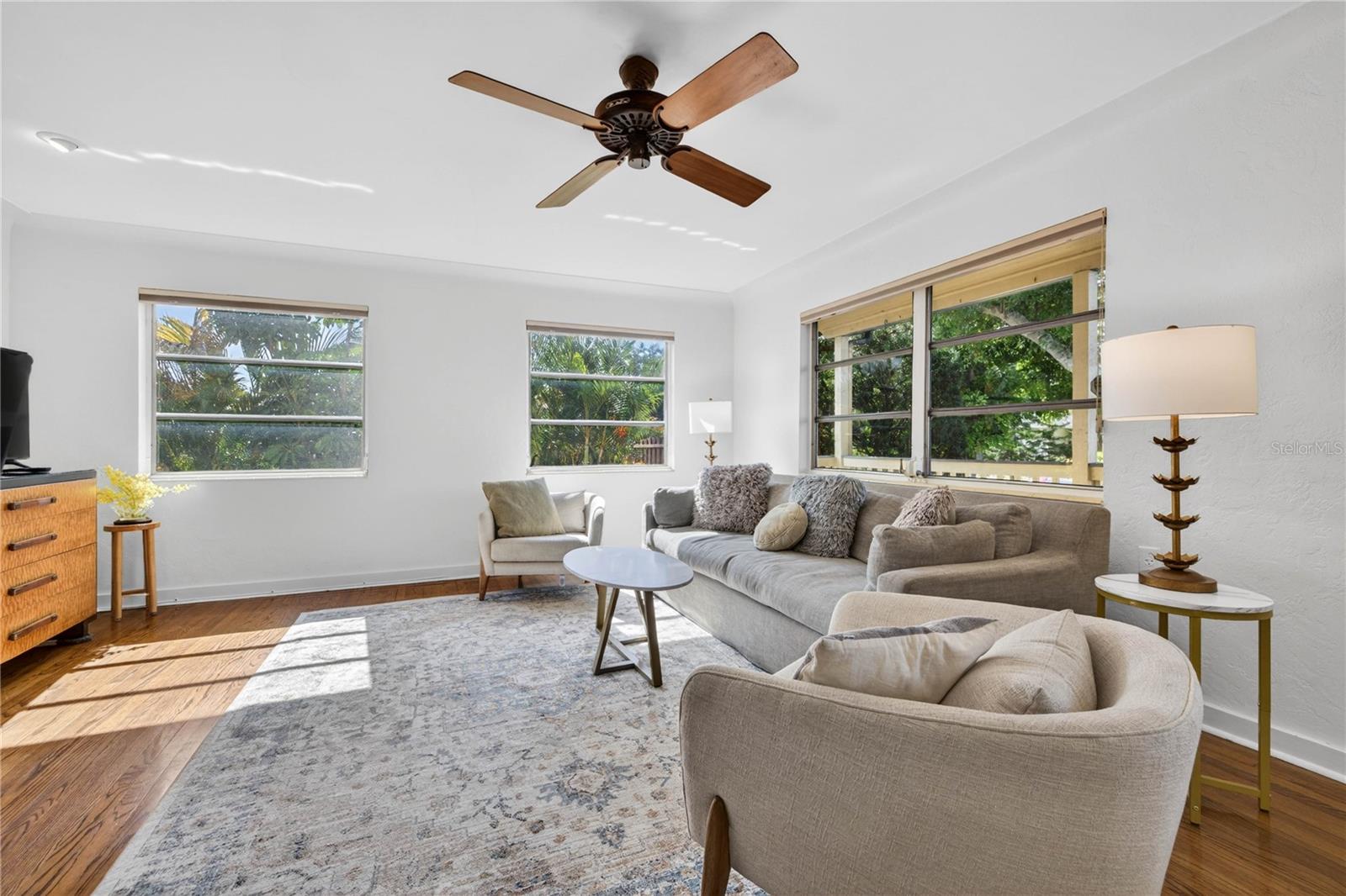 PASADENA ESTATES SEC C - Residential Lease