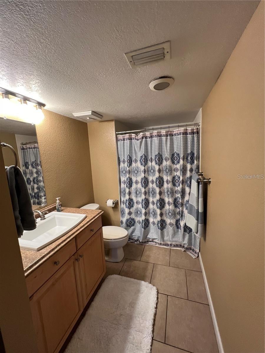 STARBOARD TOWER - Residential Lease