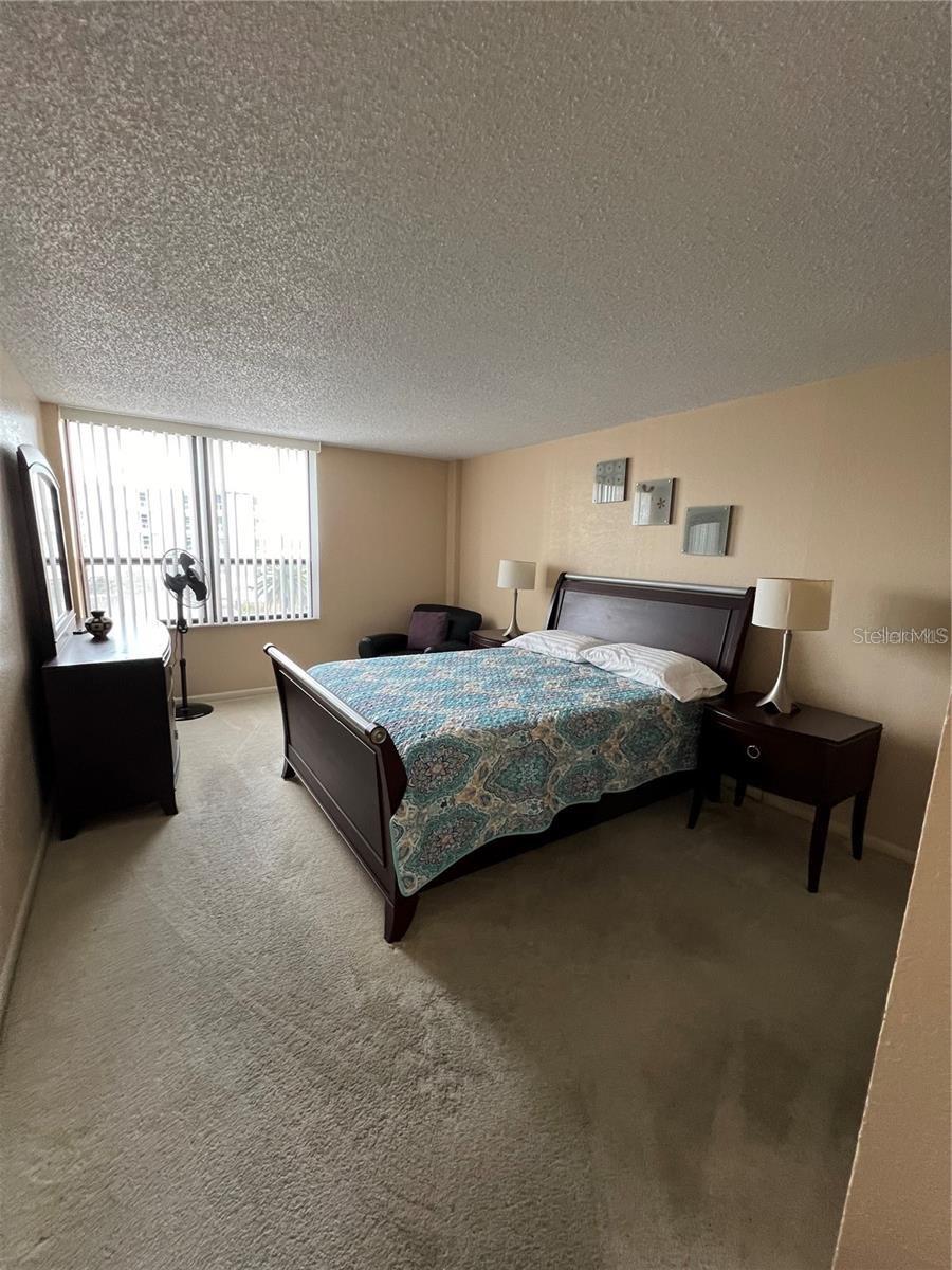 STARBOARD TOWER - Residential Lease