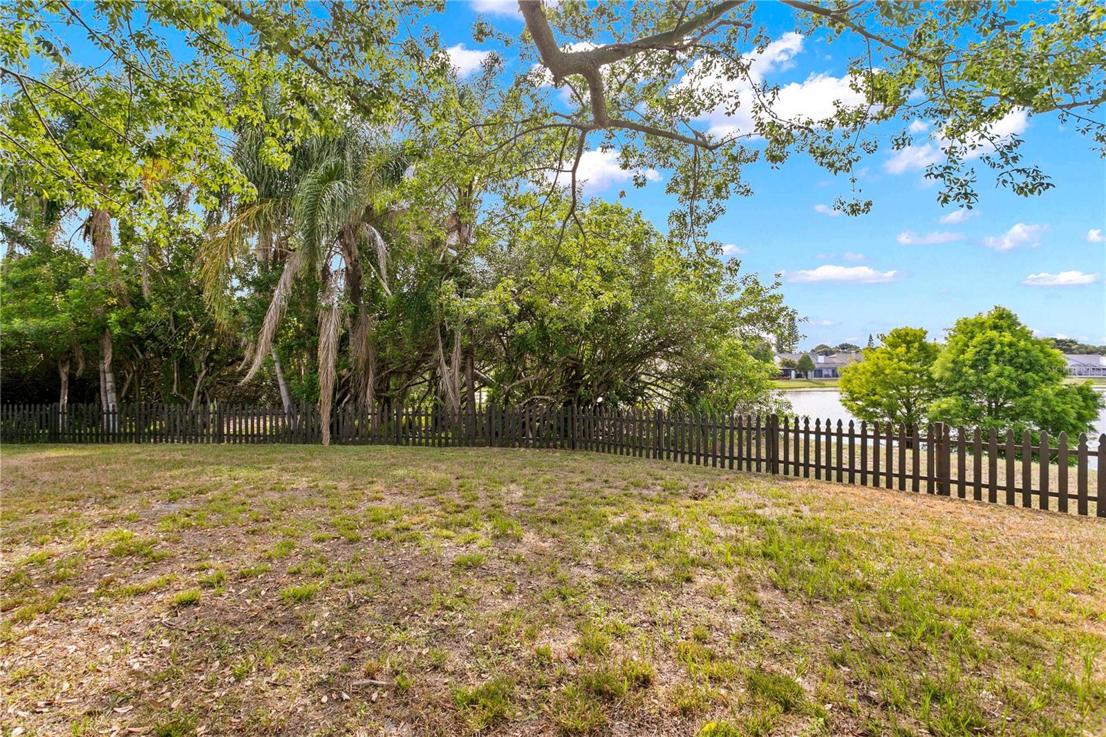 WELLINGTON HMS AT COUNTRYWAY - Residential