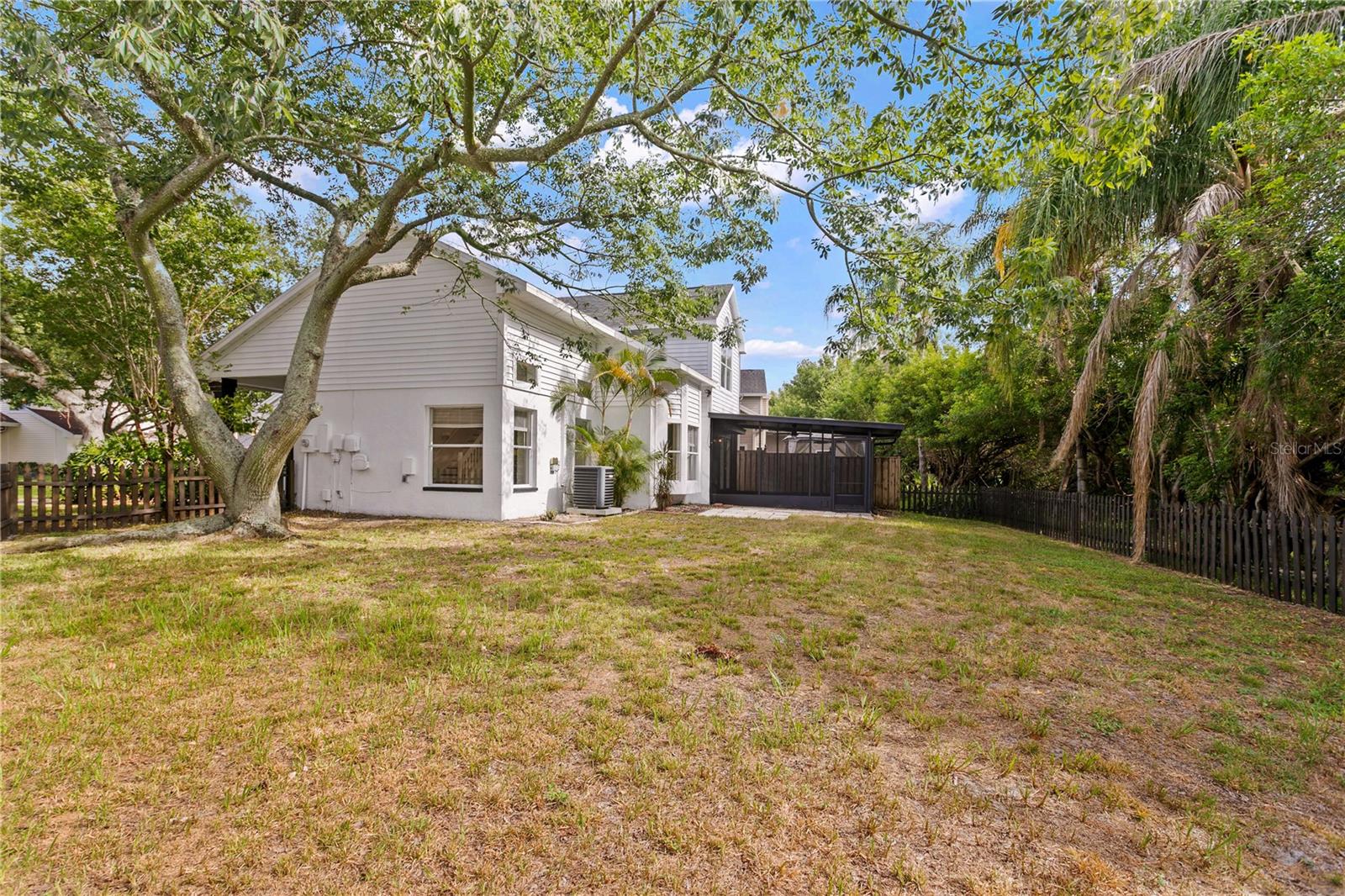 WELLINGTON HMS AT COUNTRYWAY - Residential