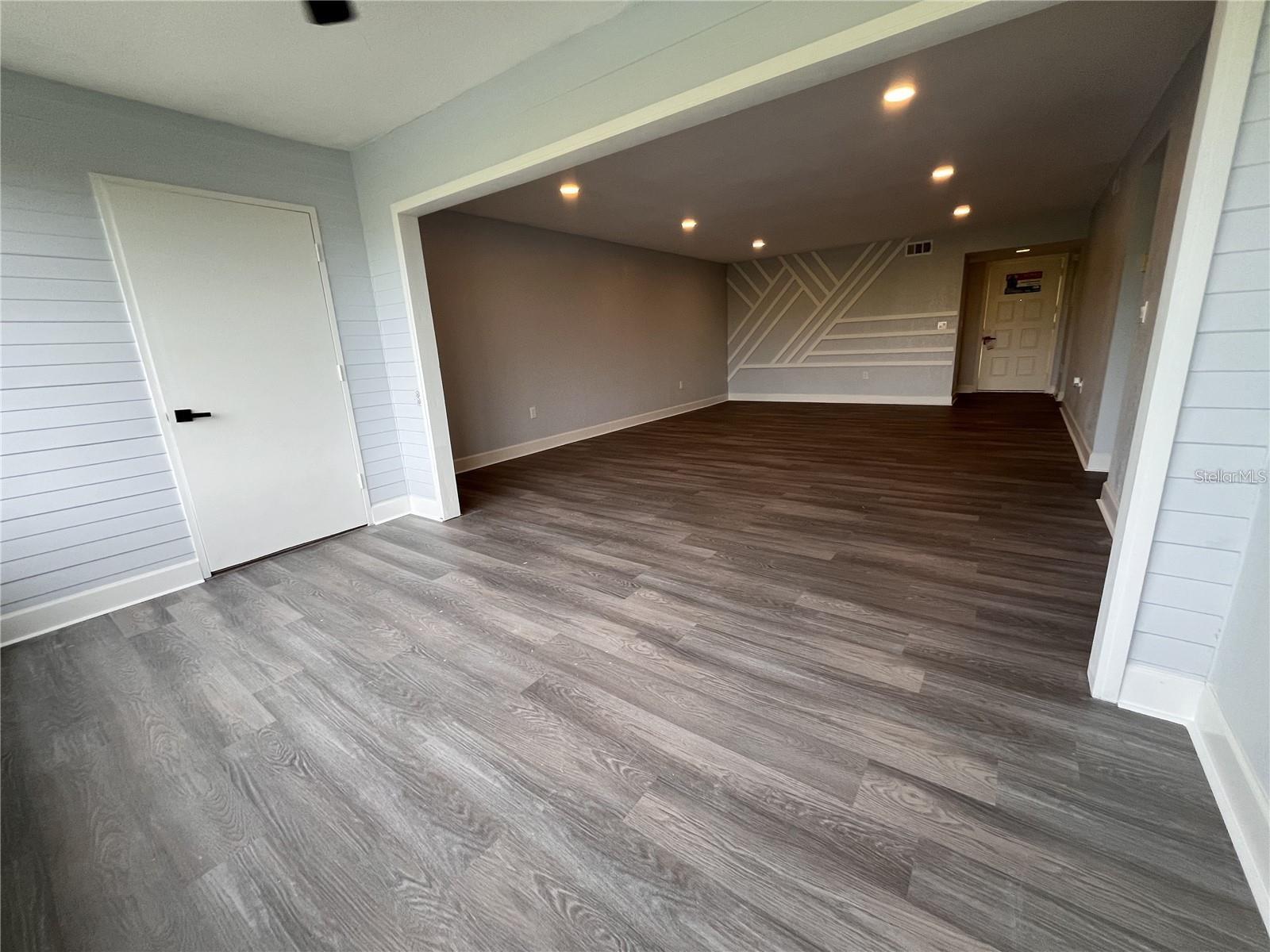 SPRING LAKES - Residential