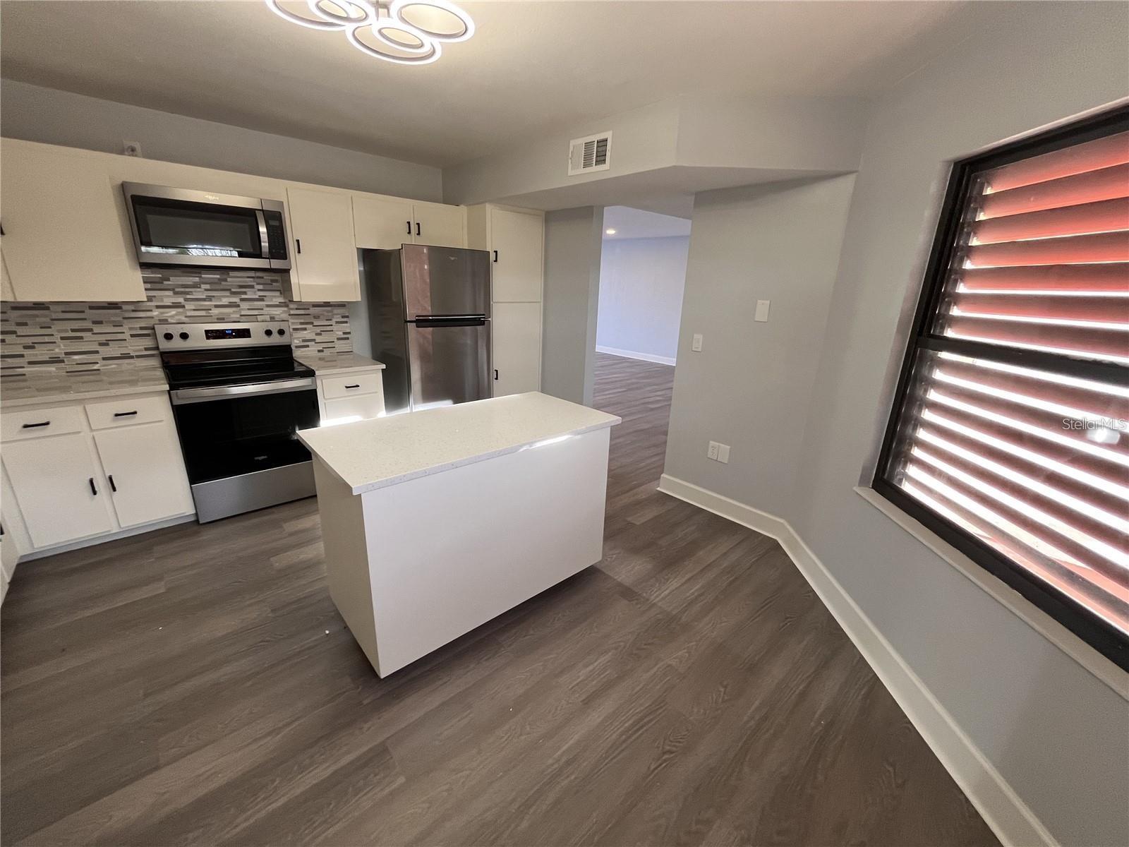 SPRING LAKES - Residential