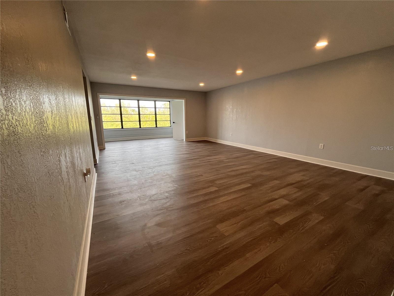 SPRING LAKES - Residential