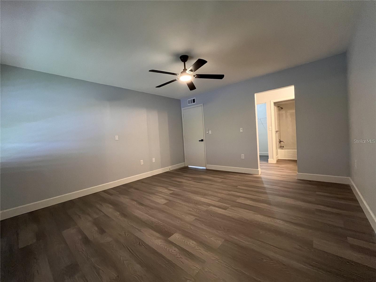 SPRING LAKES - Residential