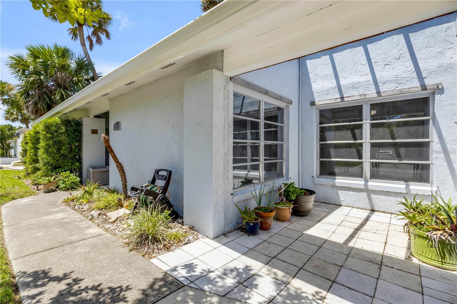 LAKE FOREST & LAKE FOREST NORTH - Residential