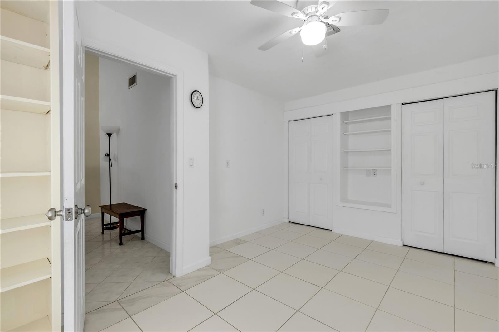 LAKE FOREST & LAKE FOREST NORTH - Residential