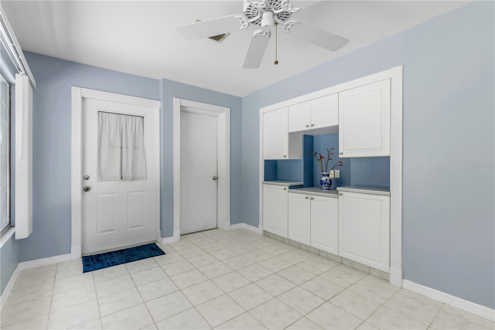 LAKE FOREST & LAKE FOREST NORTH - Residential