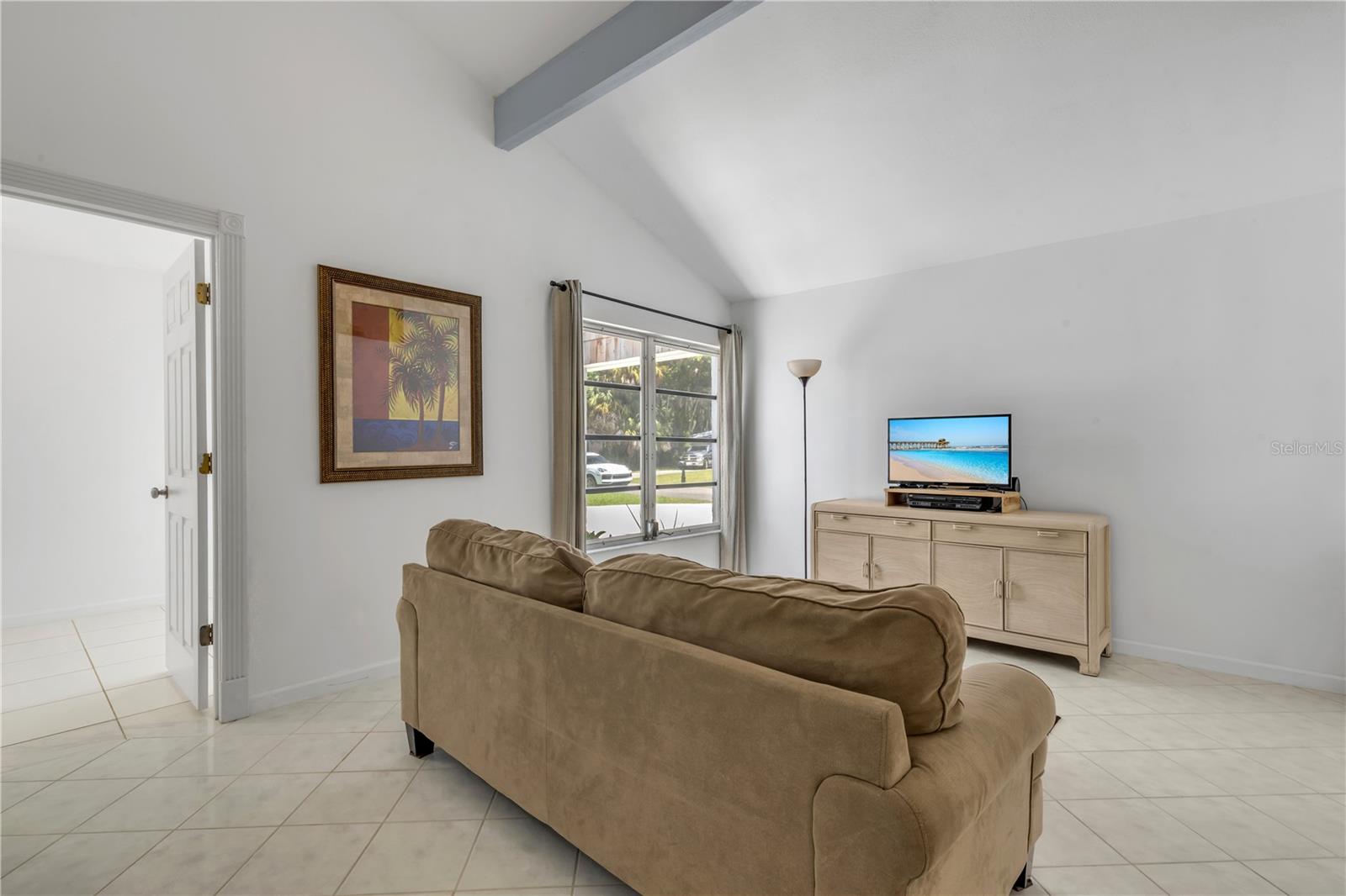 LAKE FOREST & LAKE FOREST NORTH - Residential