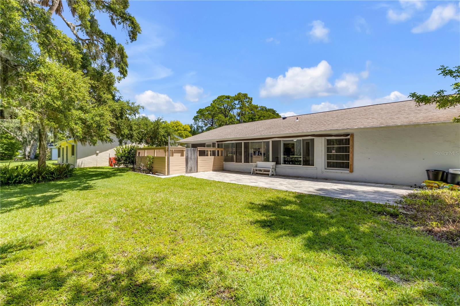 LAKE FOREST & LAKE FOREST NORTH - Residential