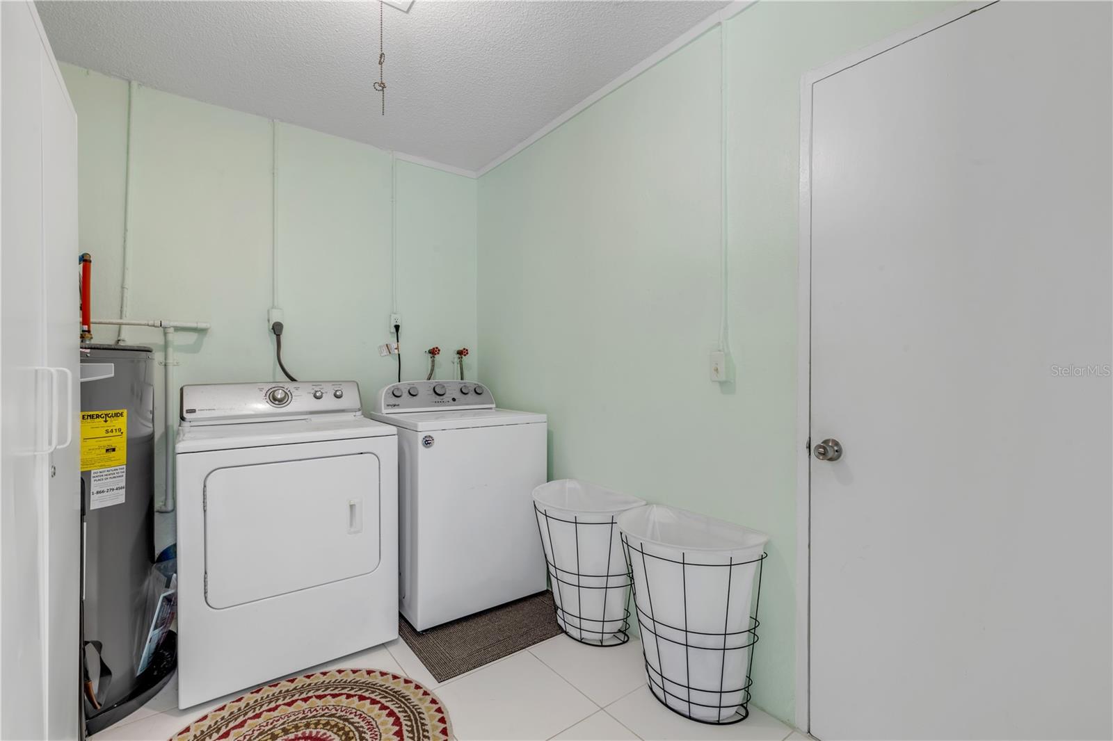 LAKE FOREST & LAKE FOREST NORTH - Residential