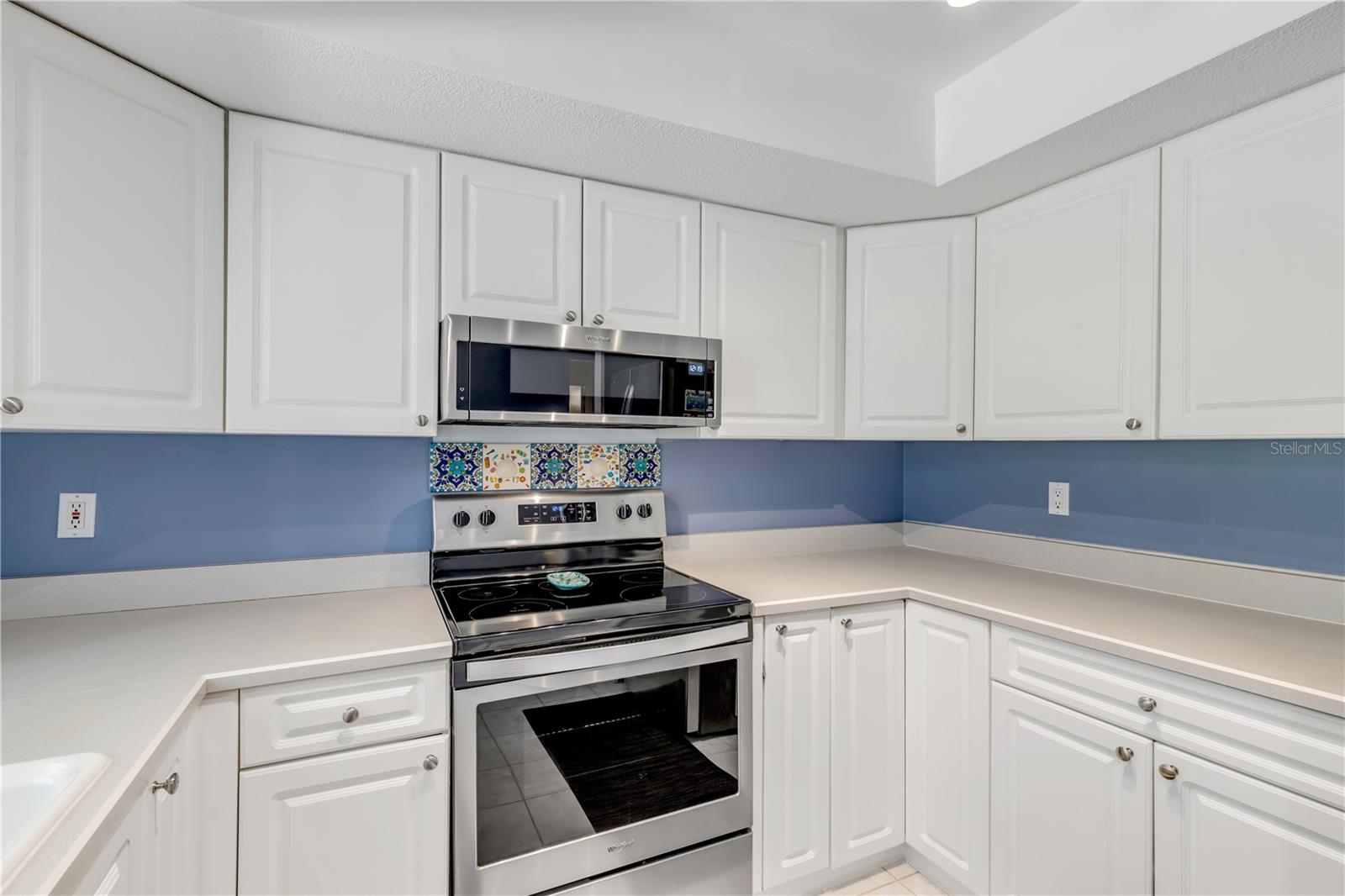 LAKE FOREST & LAKE FOREST NORTH - Residential