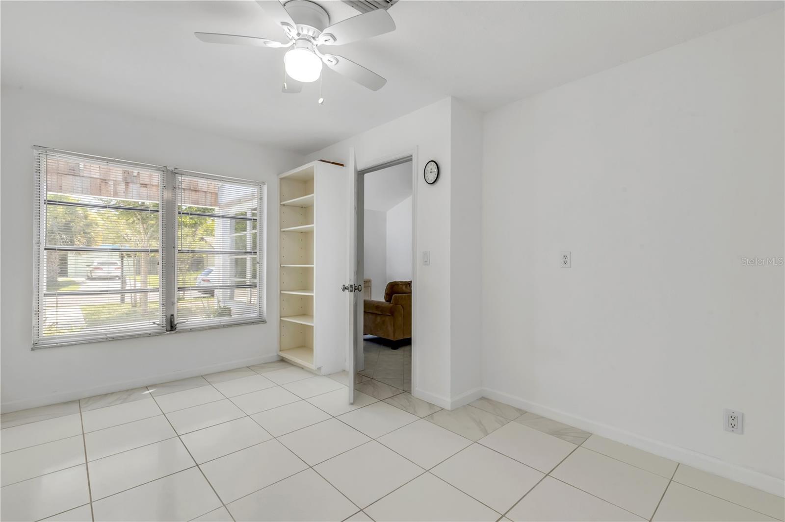 LAKE FOREST & LAKE FOREST NORTH - Residential