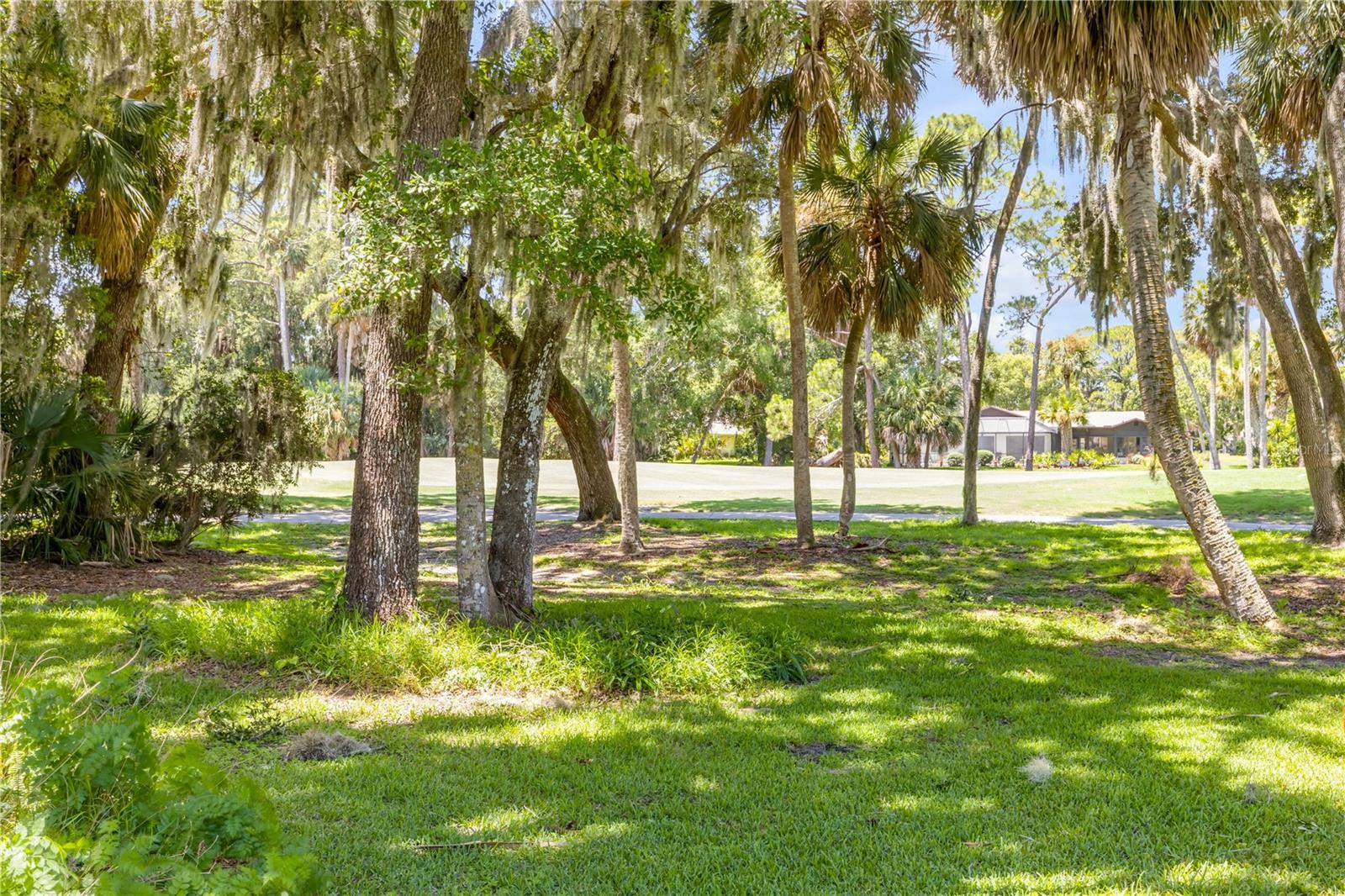 LAKE FOREST & LAKE FOREST NORTH - Residential