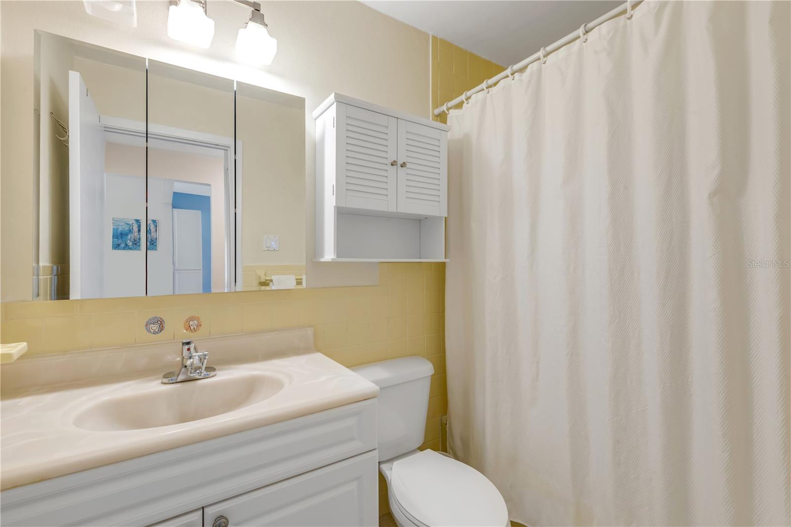 LAKE FOREST & LAKE FOREST NORTH - Residential