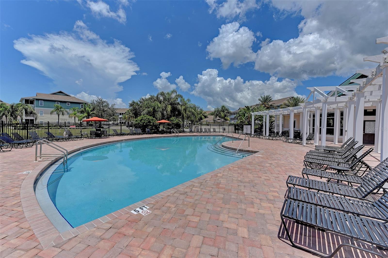 THE PALMS OF CORTEZ - Residential