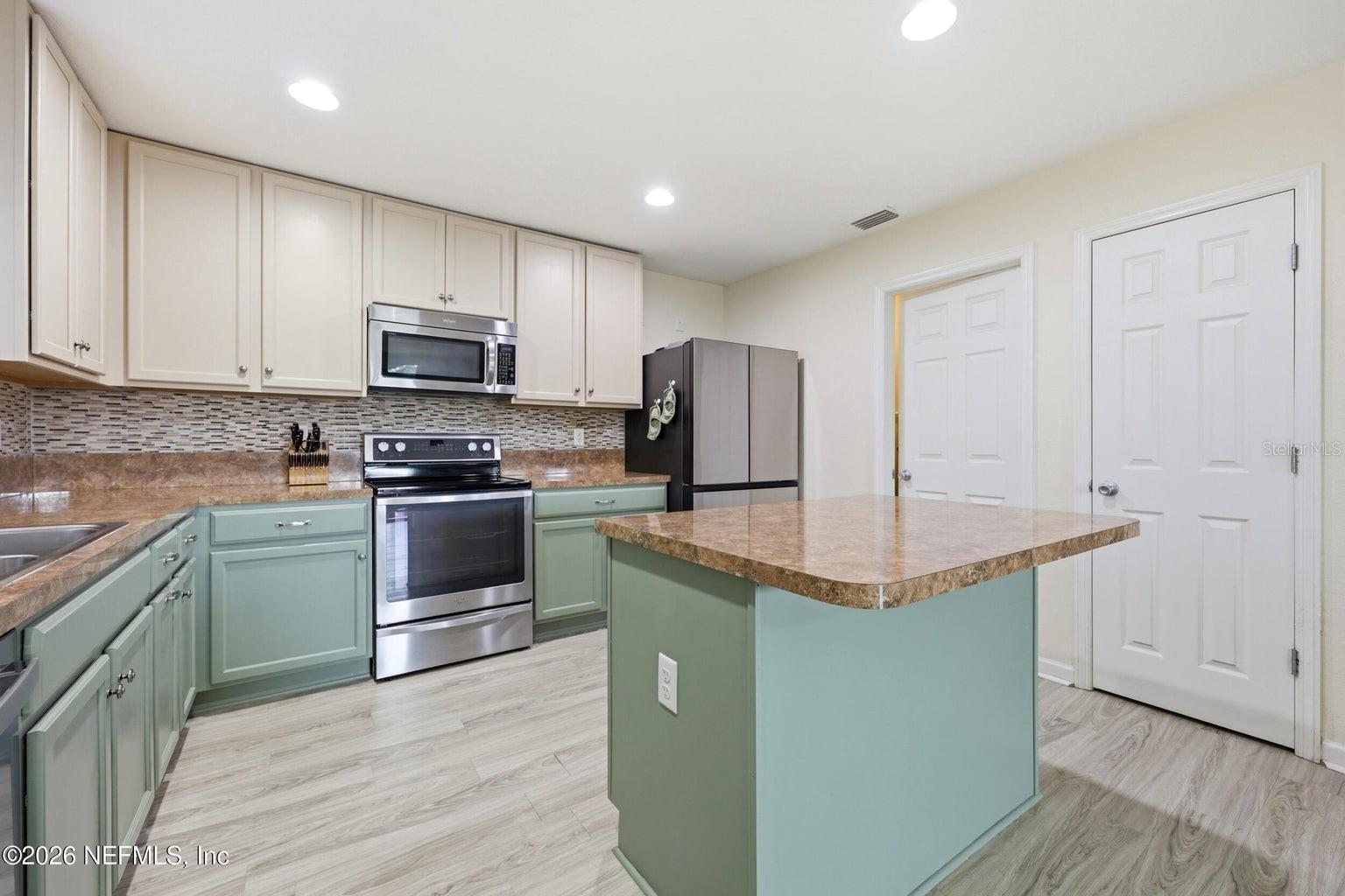 WESTLAND OAKS UNIT 02 REP - Residential