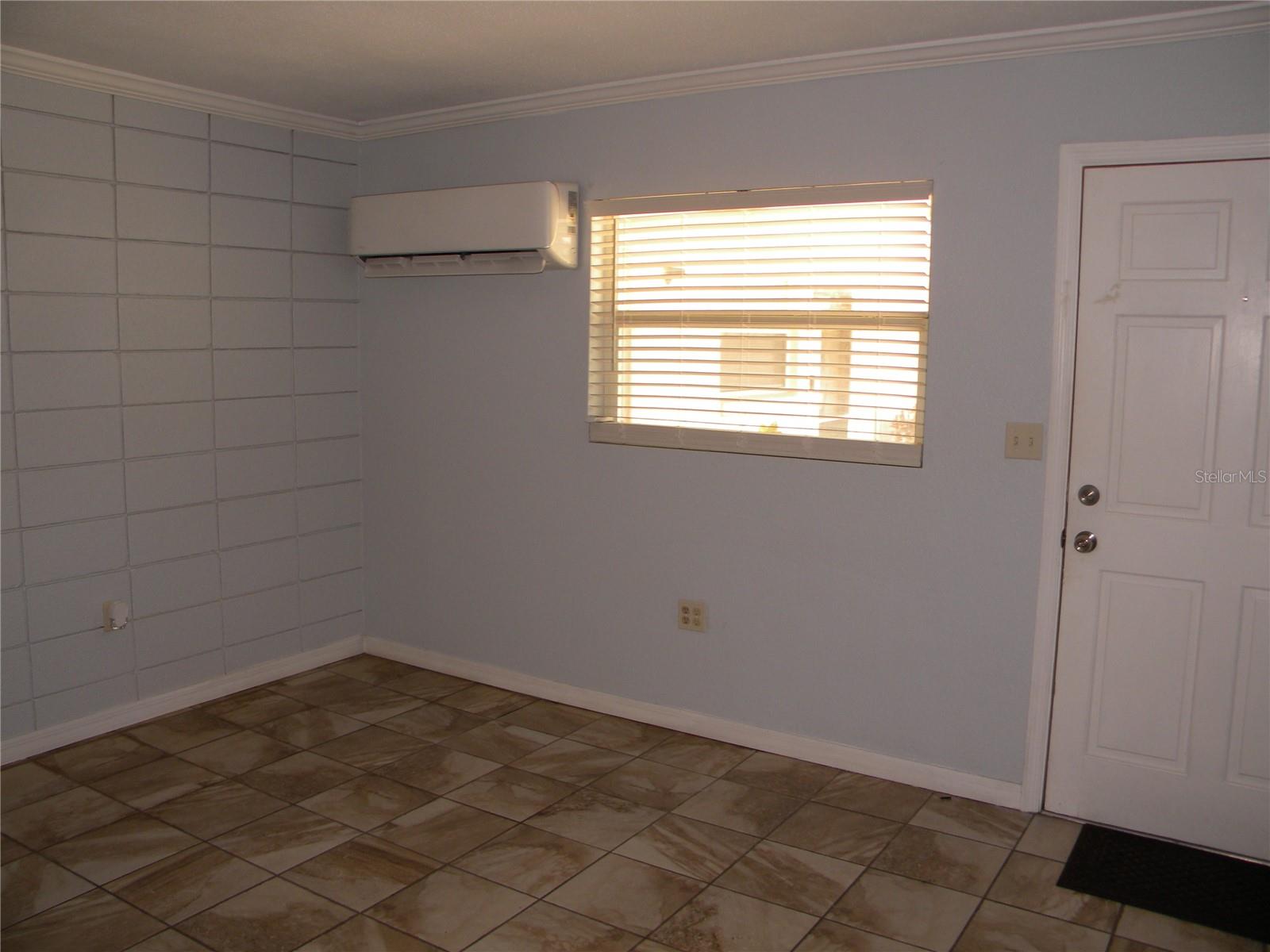PINECASTLE PARK - Residential Lease