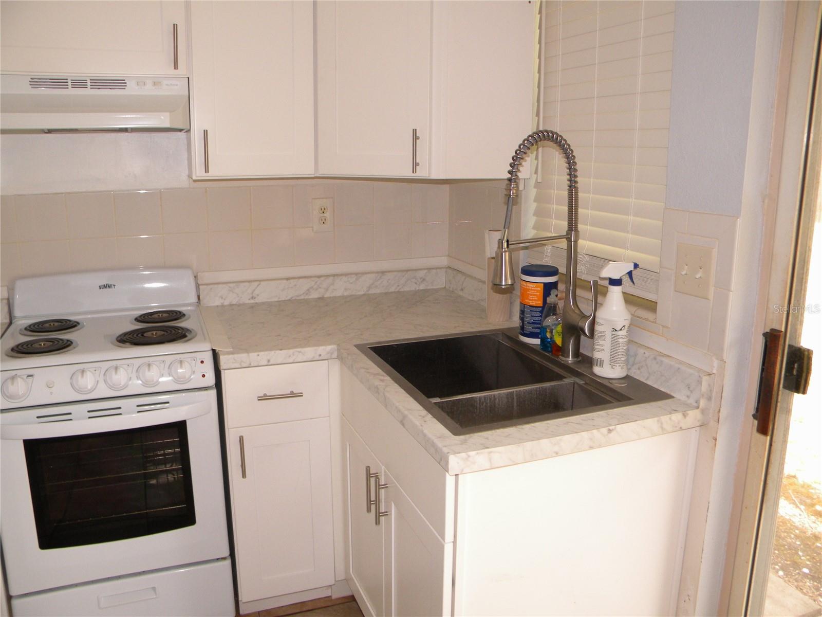 PINECASTLE PARK - Residential Lease