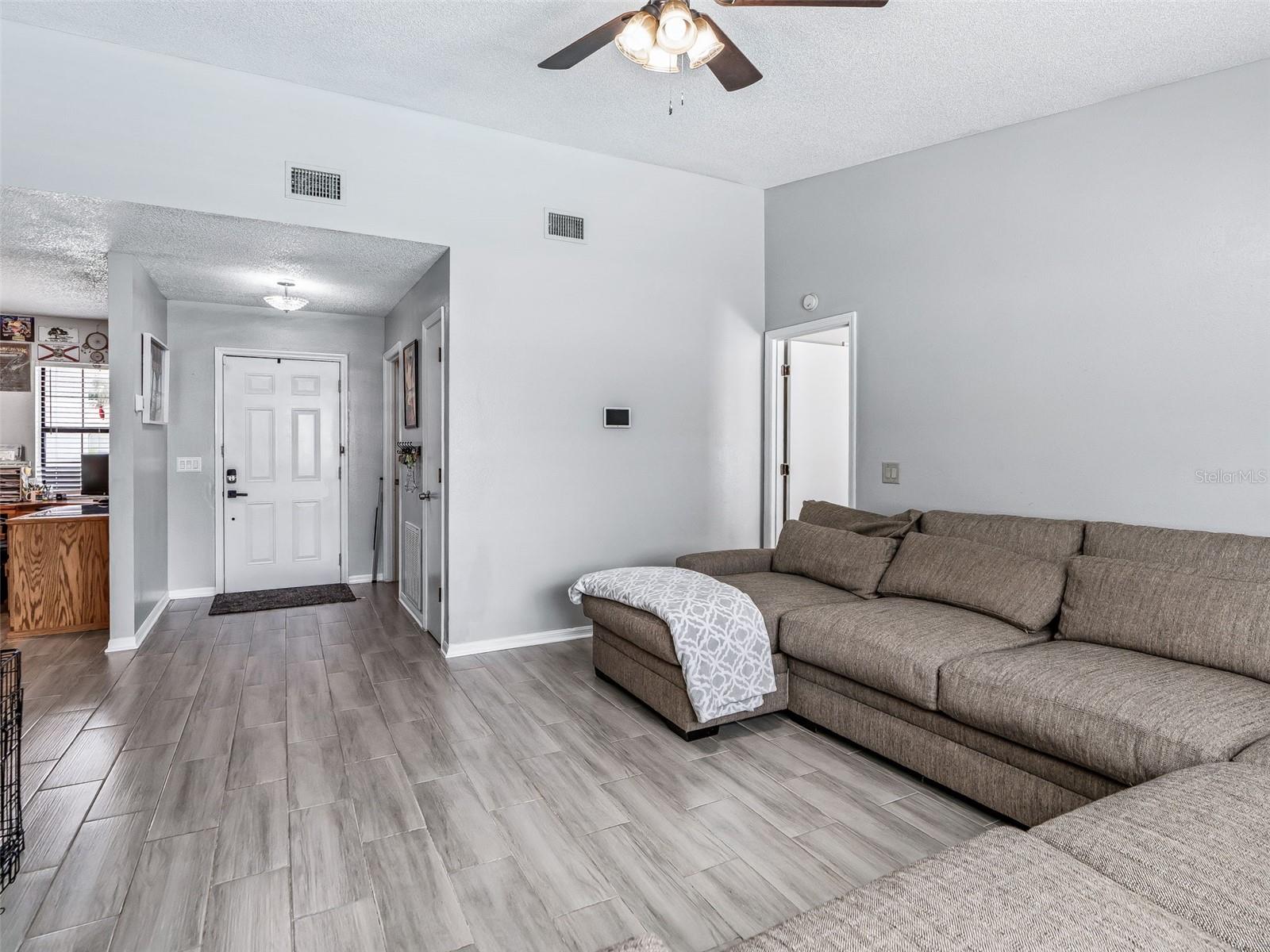 INVERNESS HIGHLANDS SOUTH - Residential
