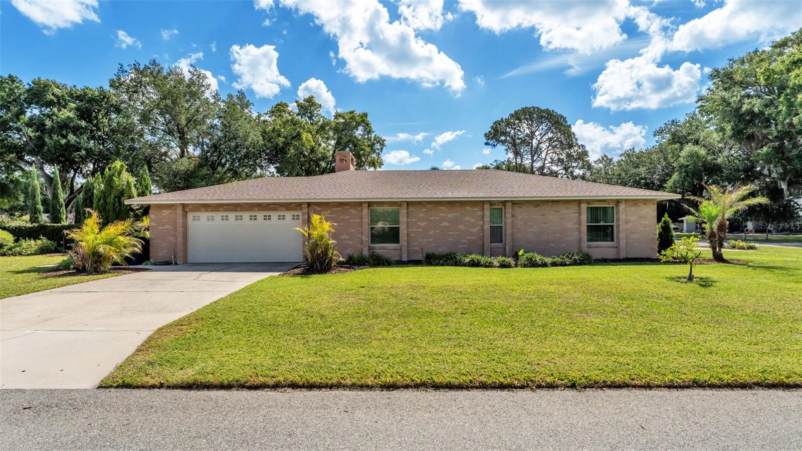 LAKE WHISTLER ESTATES - Residential