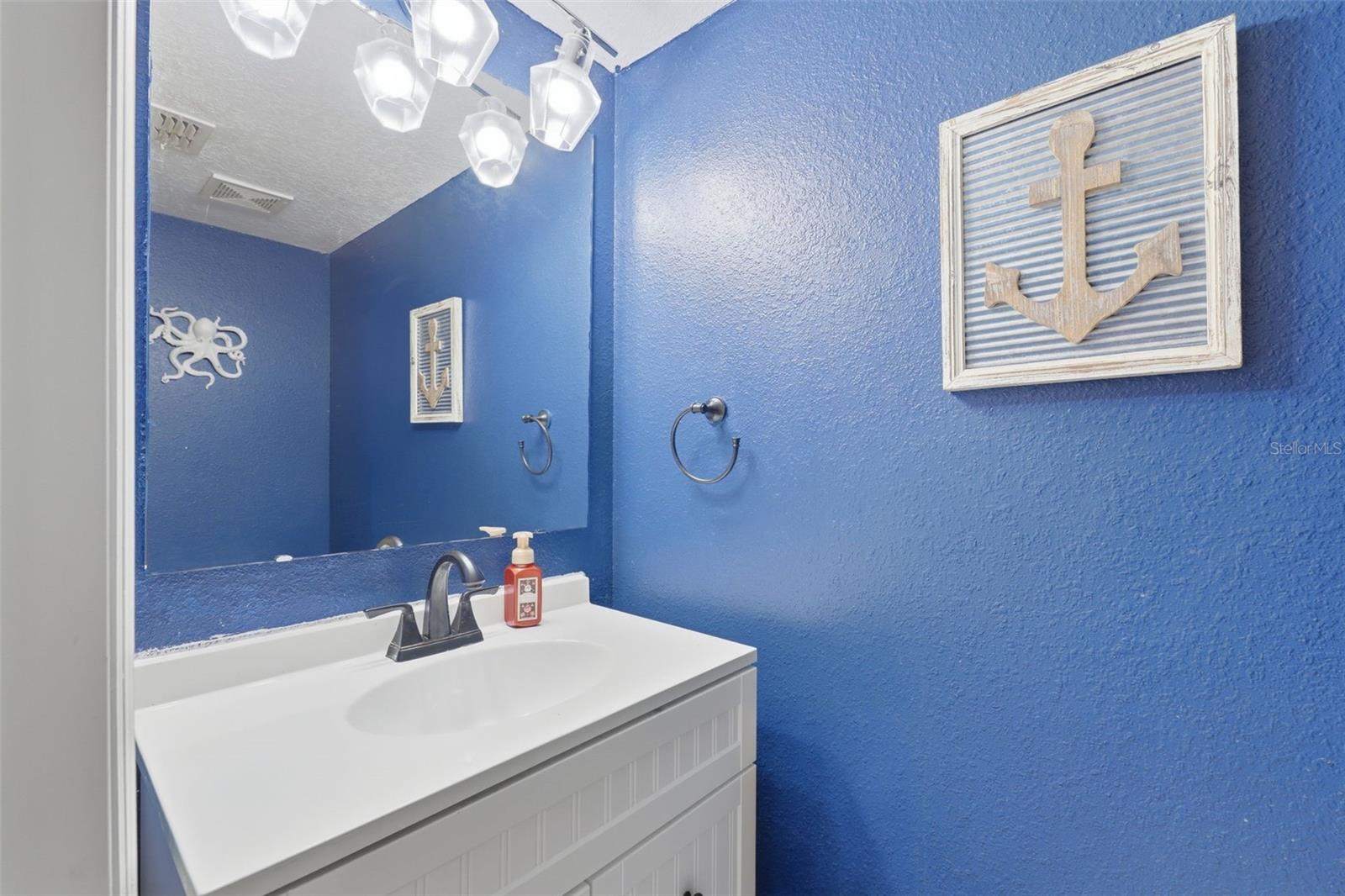 EUSTIS HILLCREST AT LAKE NETTIE - Residential