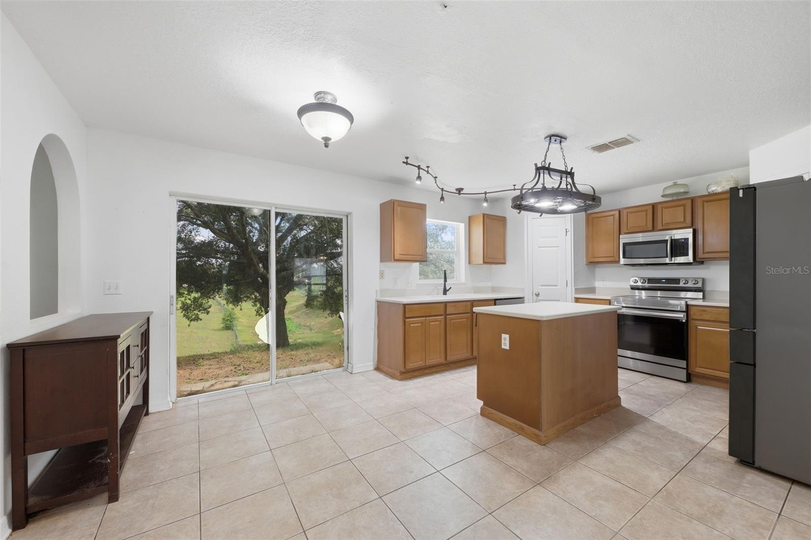 EUSTIS HILLCREST AT LAKE NETTIE - Residential