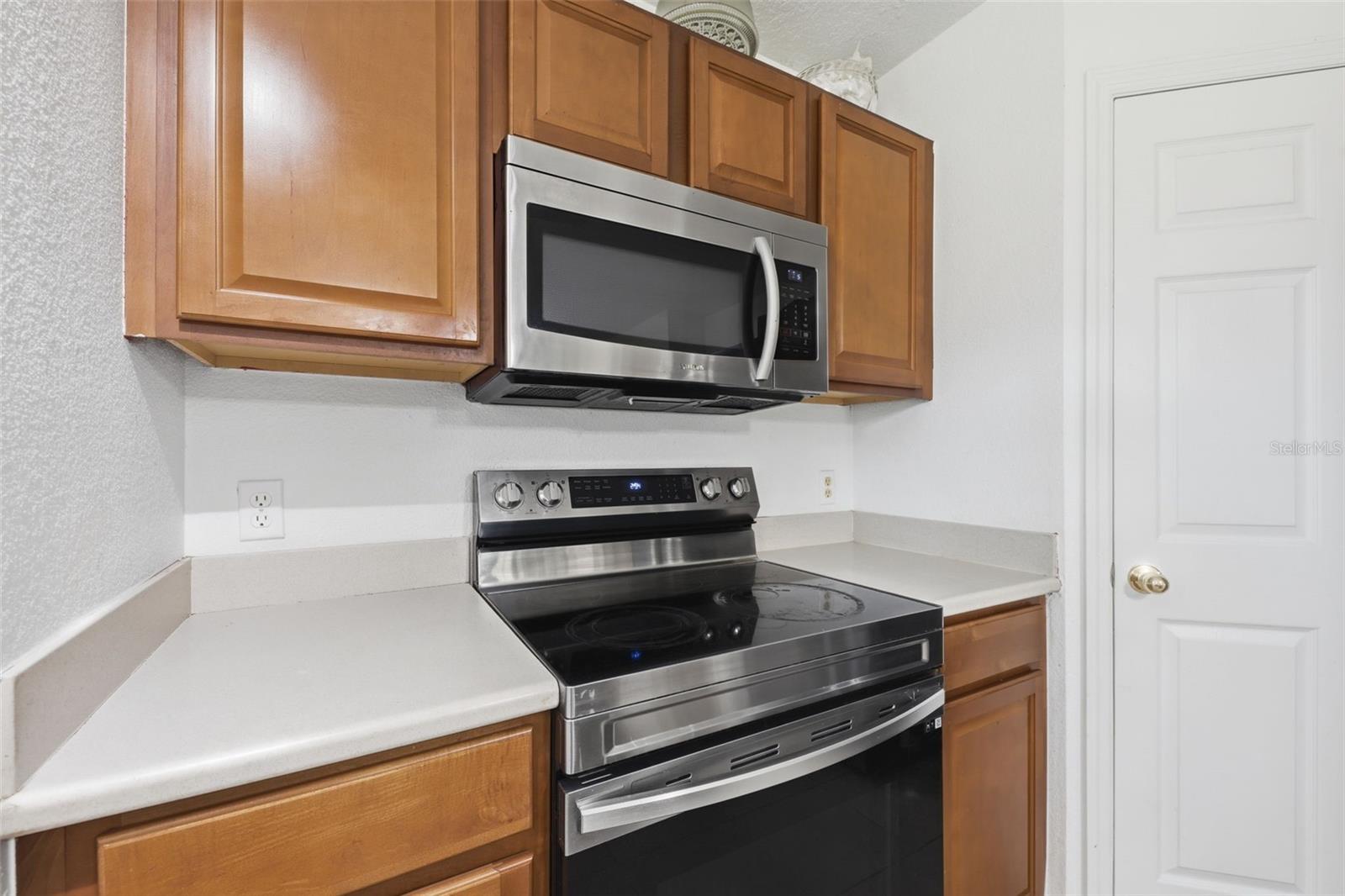 EUSTIS HILLCREST AT LAKE NETTIE - Residential