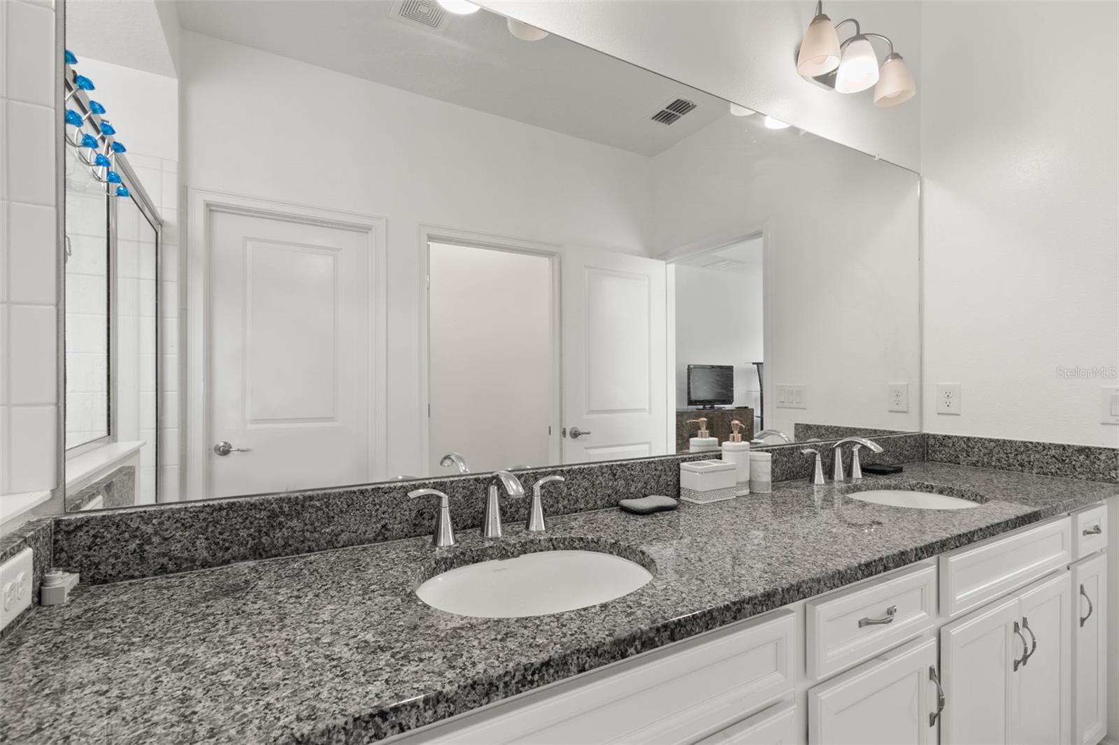 MIRABAY PRCL 8 - Residential
