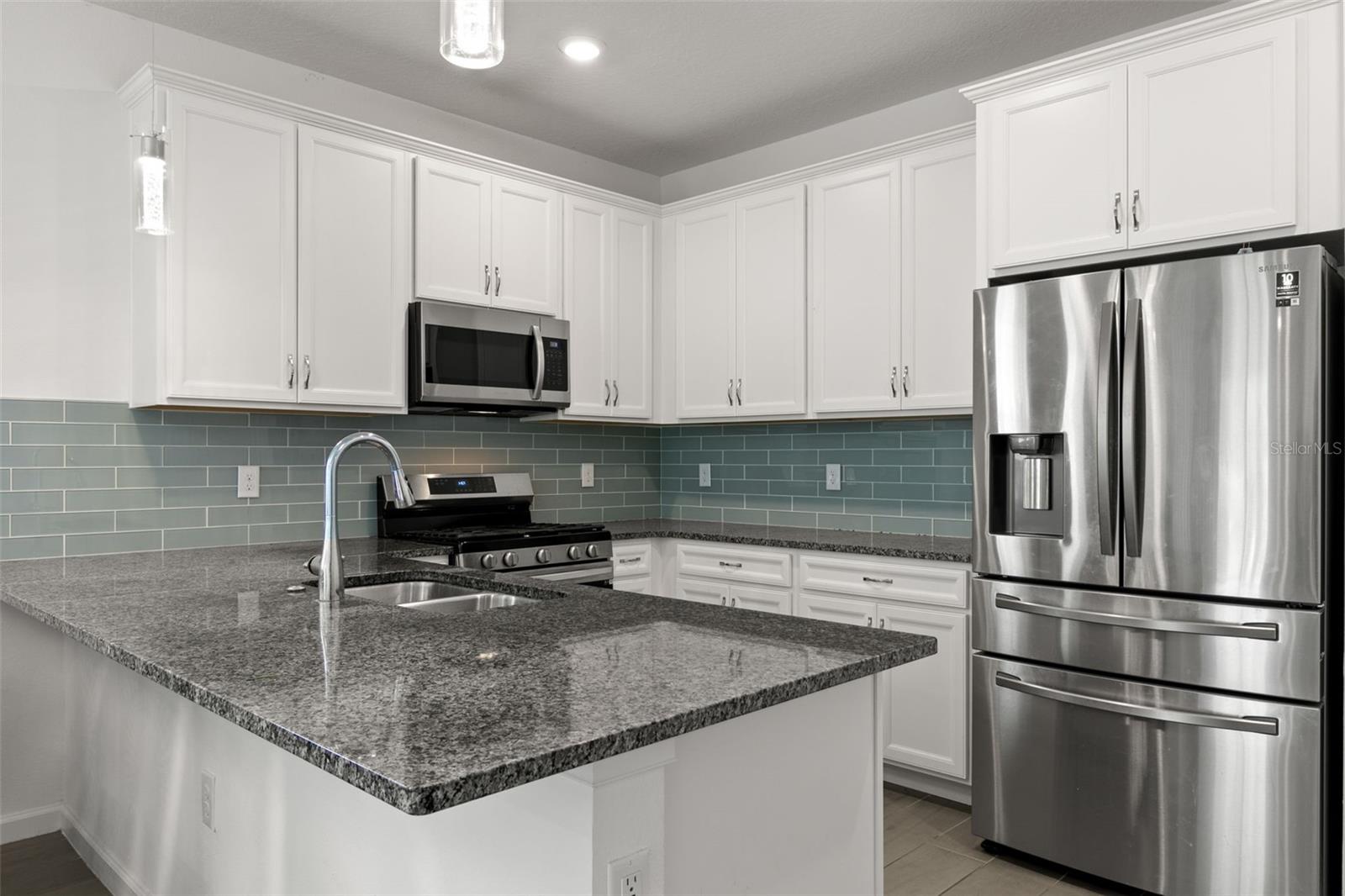 MIRABAY PRCL 8 - Residential