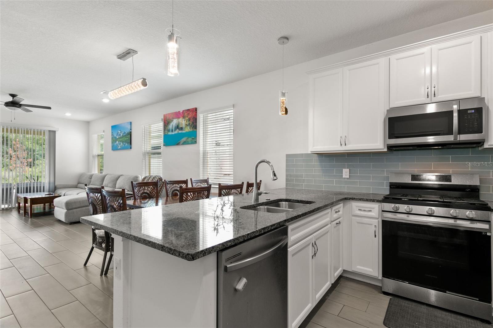 MIRABAY PRCL 8 - Residential