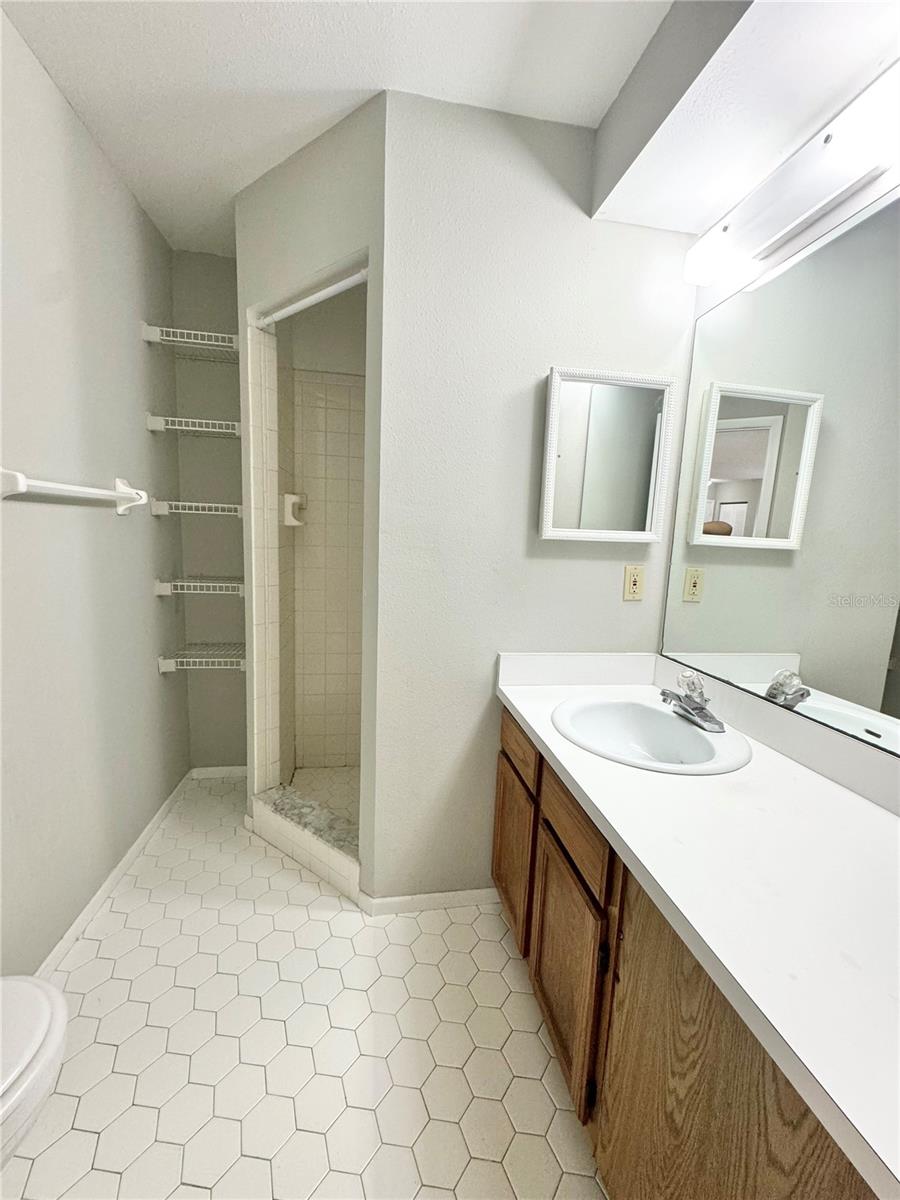 GARDEN VILLAS CONDO PH 01 - Residential Lease
