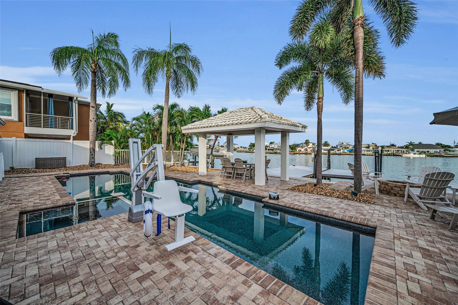 REDINGTON BEACH HOMES 5TH ADD - Residential