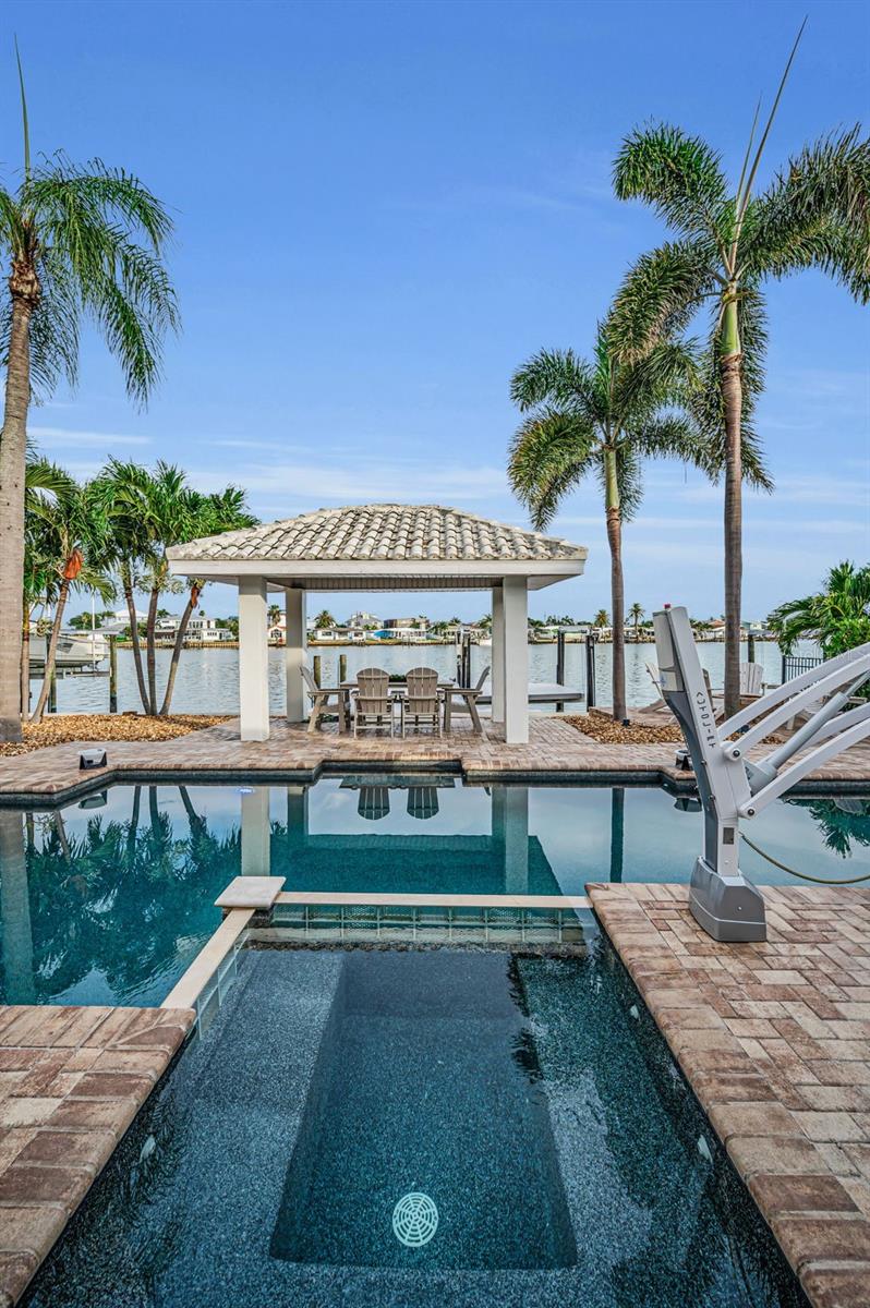 REDINGTON BEACH HOMES 5TH ADD - Residential