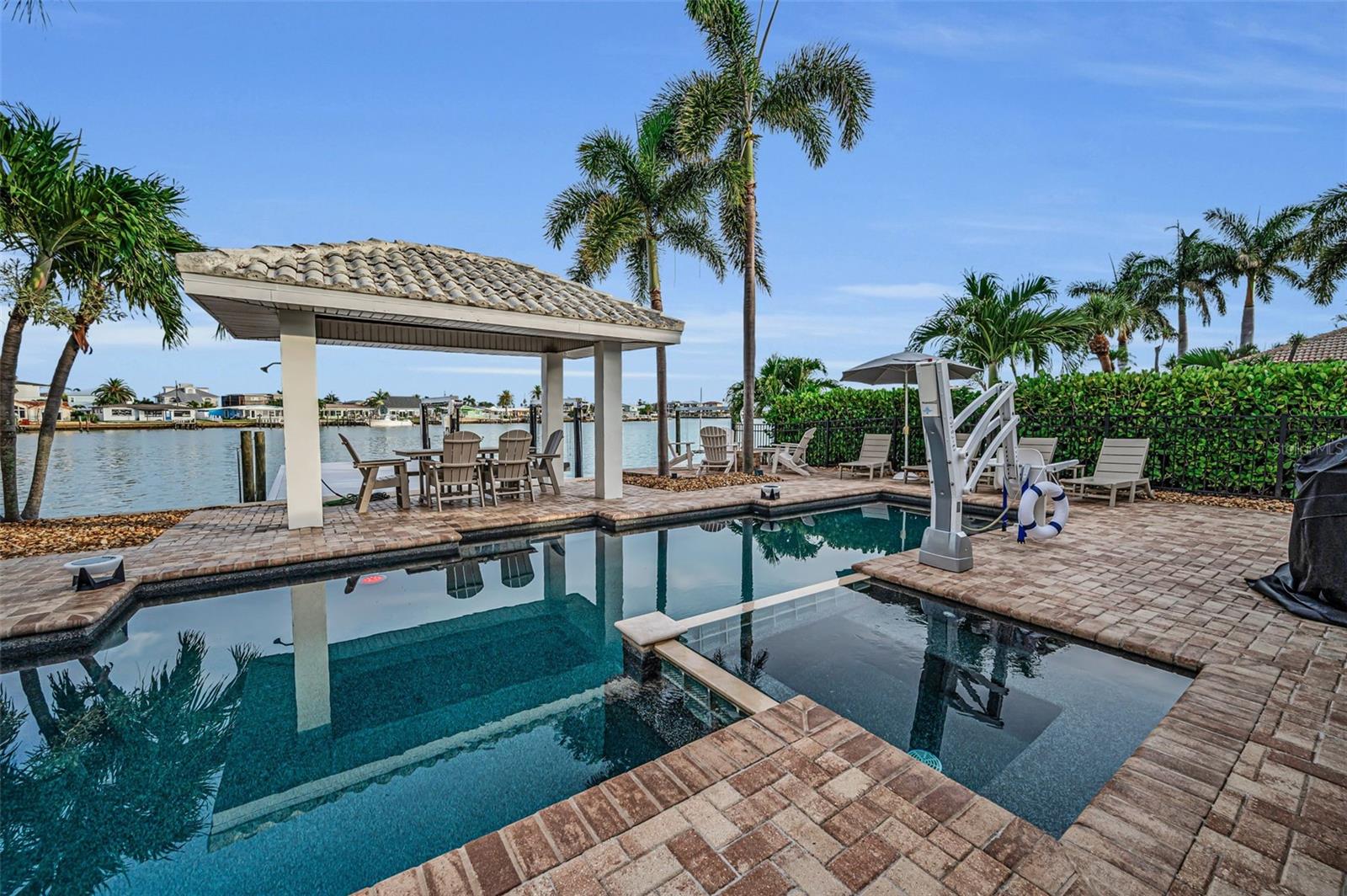 REDINGTON BEACH HOMES 5TH ADD - Residential