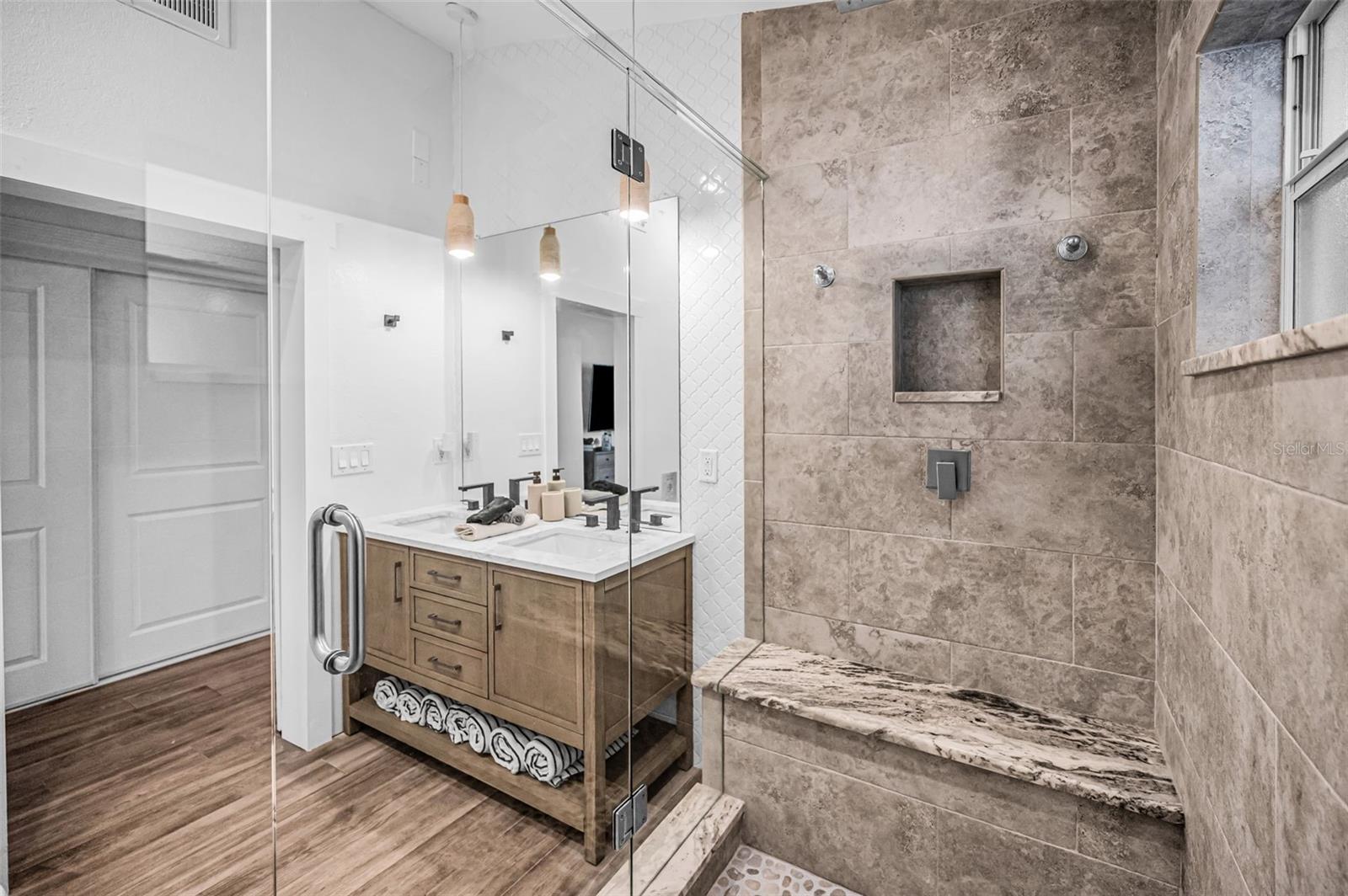 REDINGTON BEACH HOMES 5TH ADD - Residential