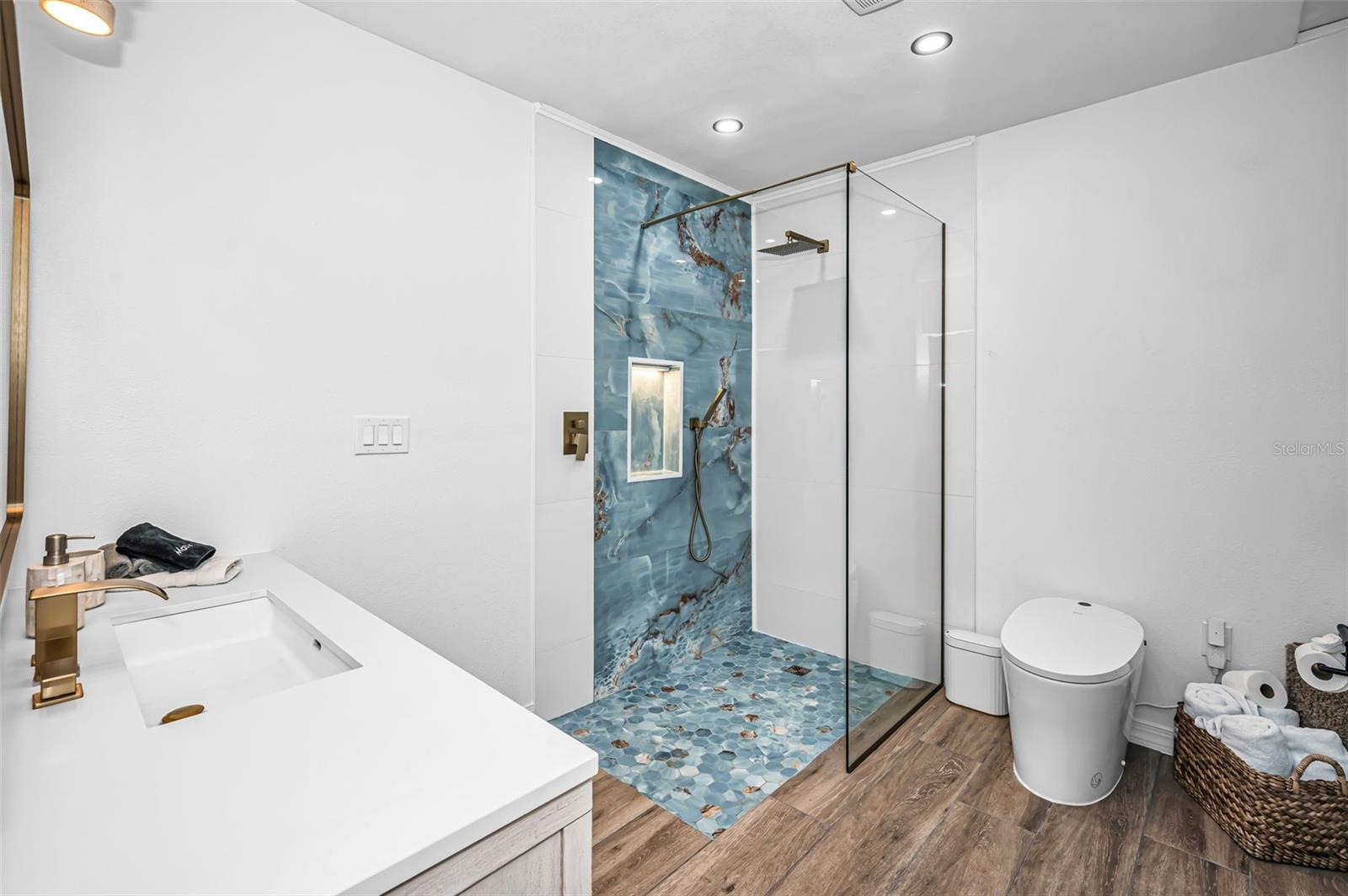 REDINGTON BEACH HOMES 5TH ADD - Residential