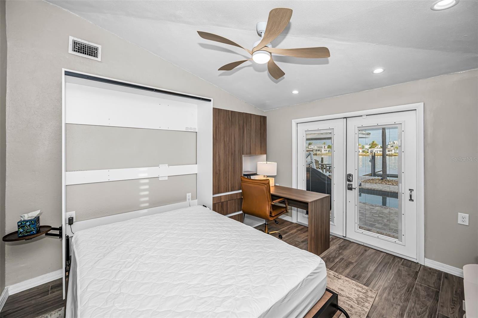 REDINGTON BEACH HOMES 5TH ADD - Residential