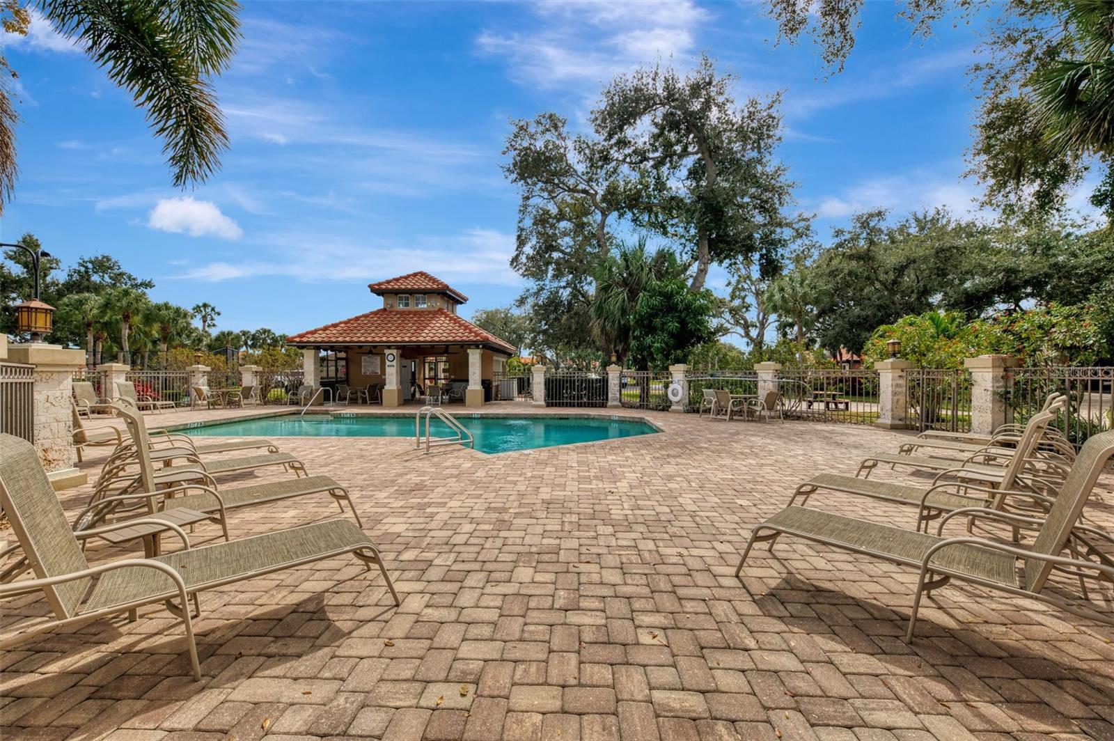 TURTLE ROCK ON PALMER RANCH - Residential
