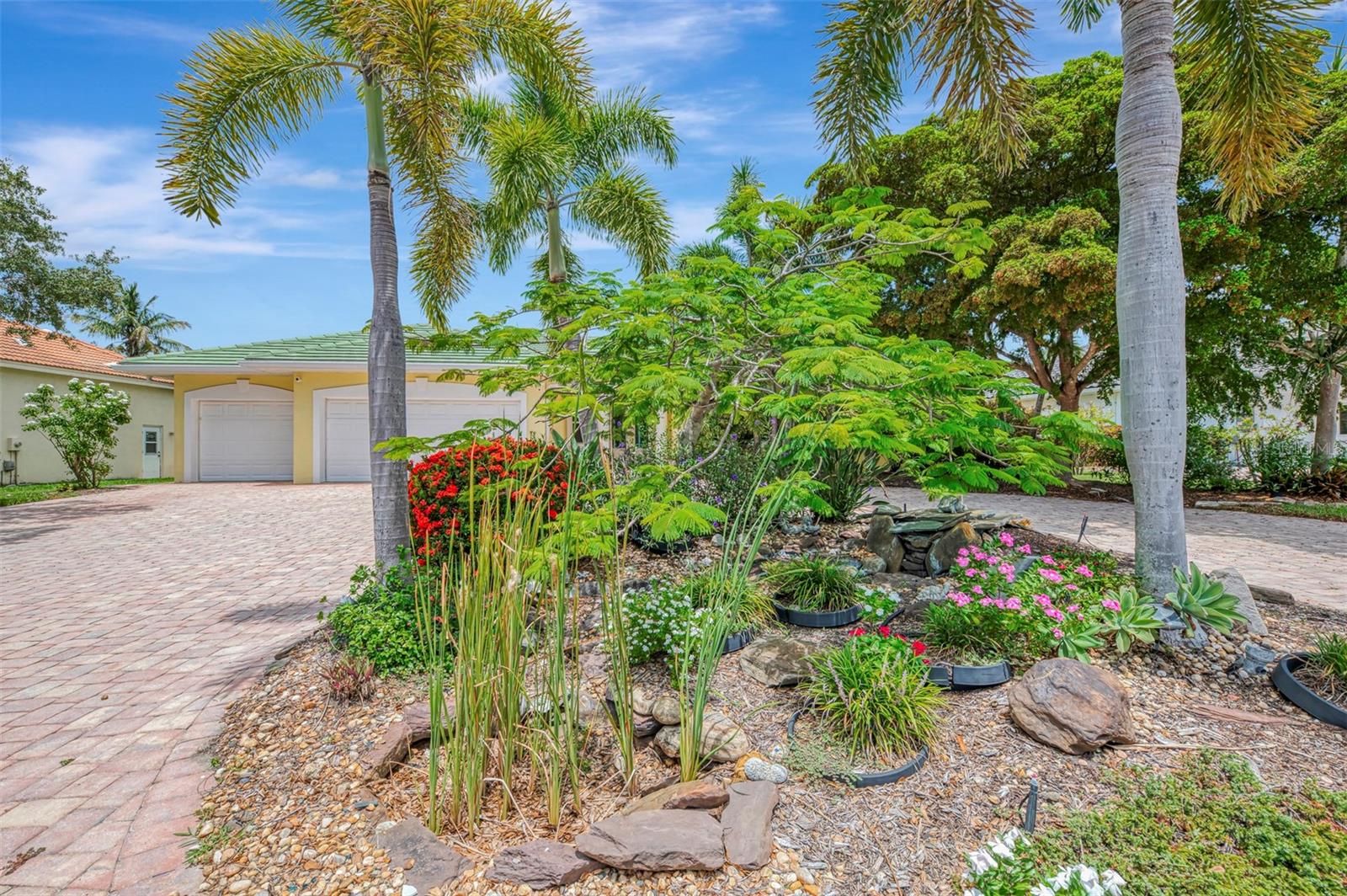 TURTLE ROCK ON PALMER RANCH - Residential