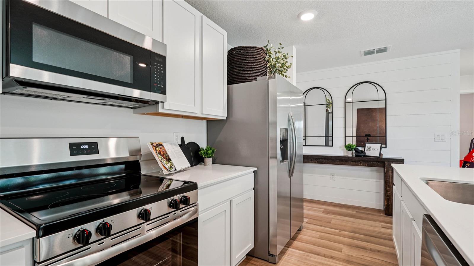 HARMONY WEST - Residential