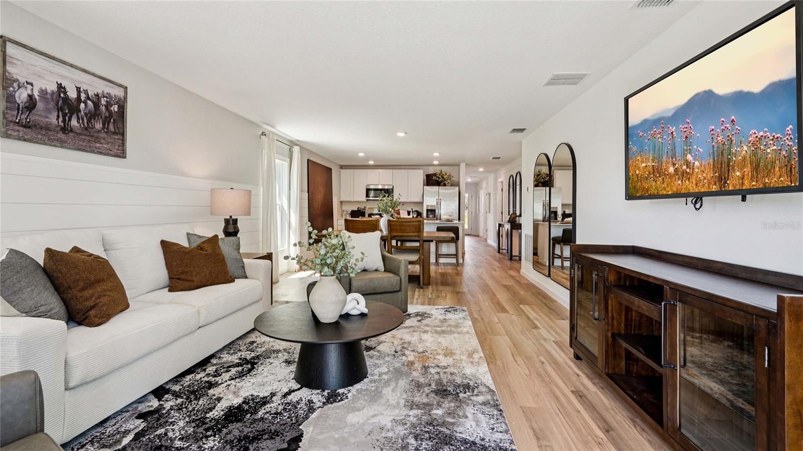 HARMONY WEST - Residential