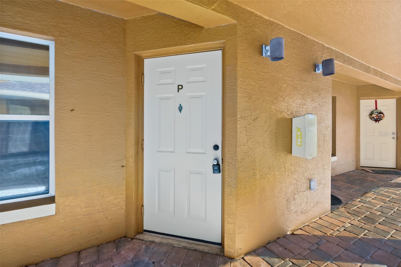 PALM POINTE I - Residential