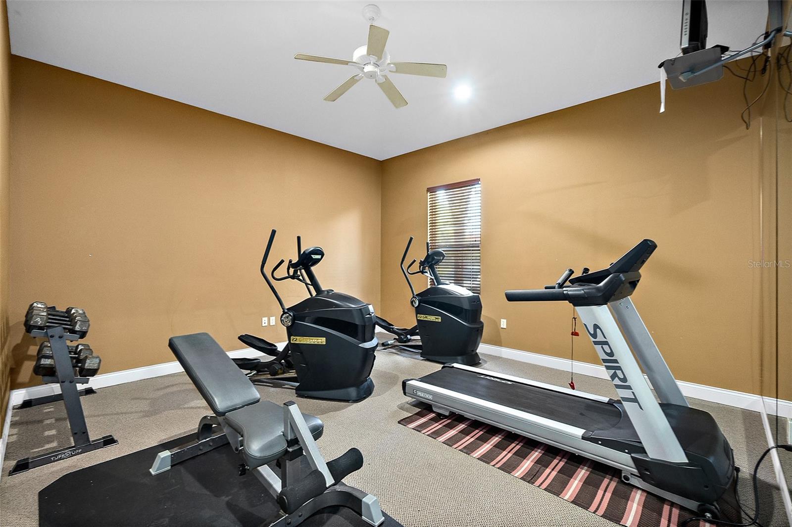 PALM POINTE I - Residential